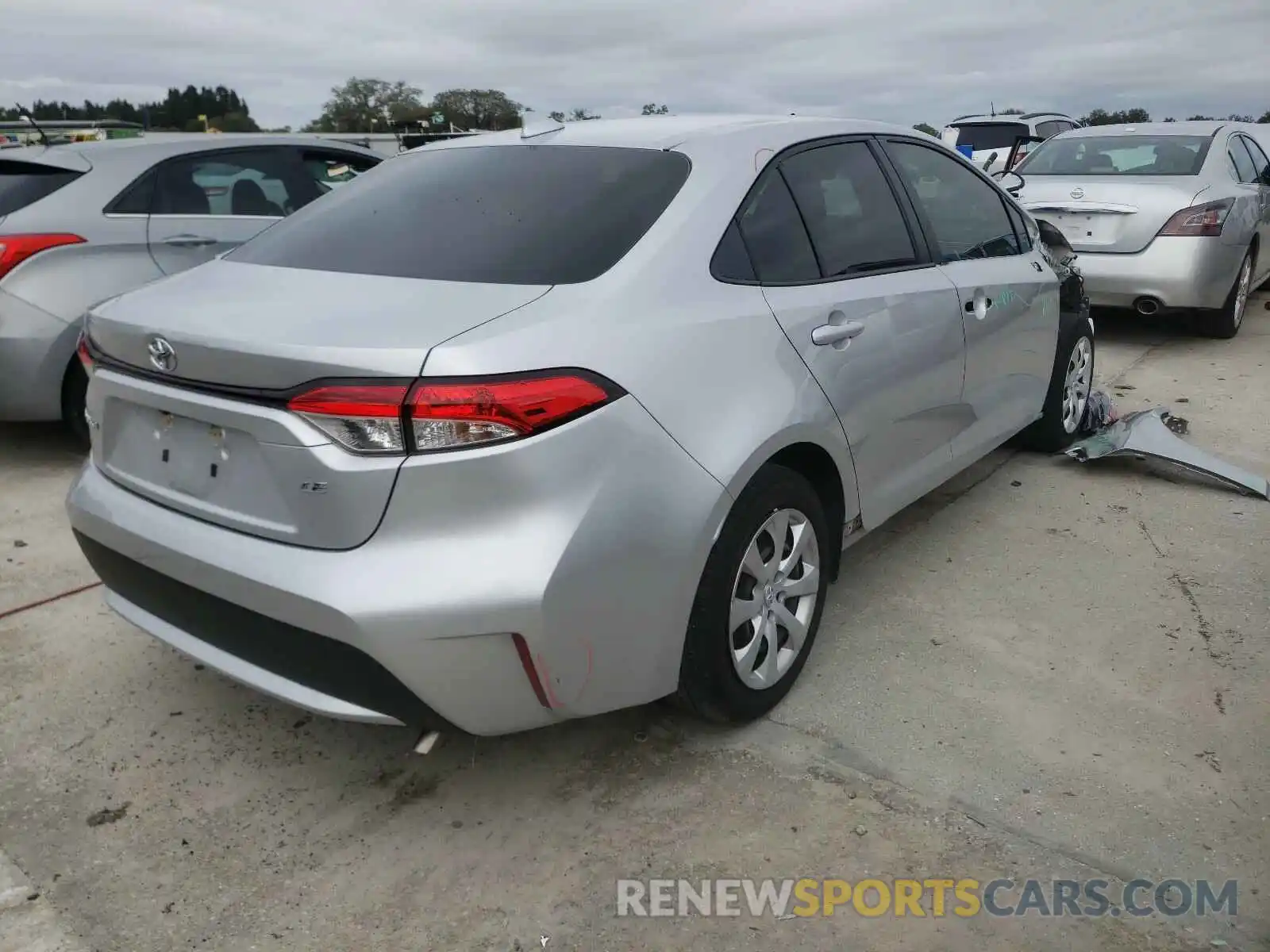 4 Photograph of a damaged car JTDEPRAE2LJ077306 TOYOTA COROLLA 2020