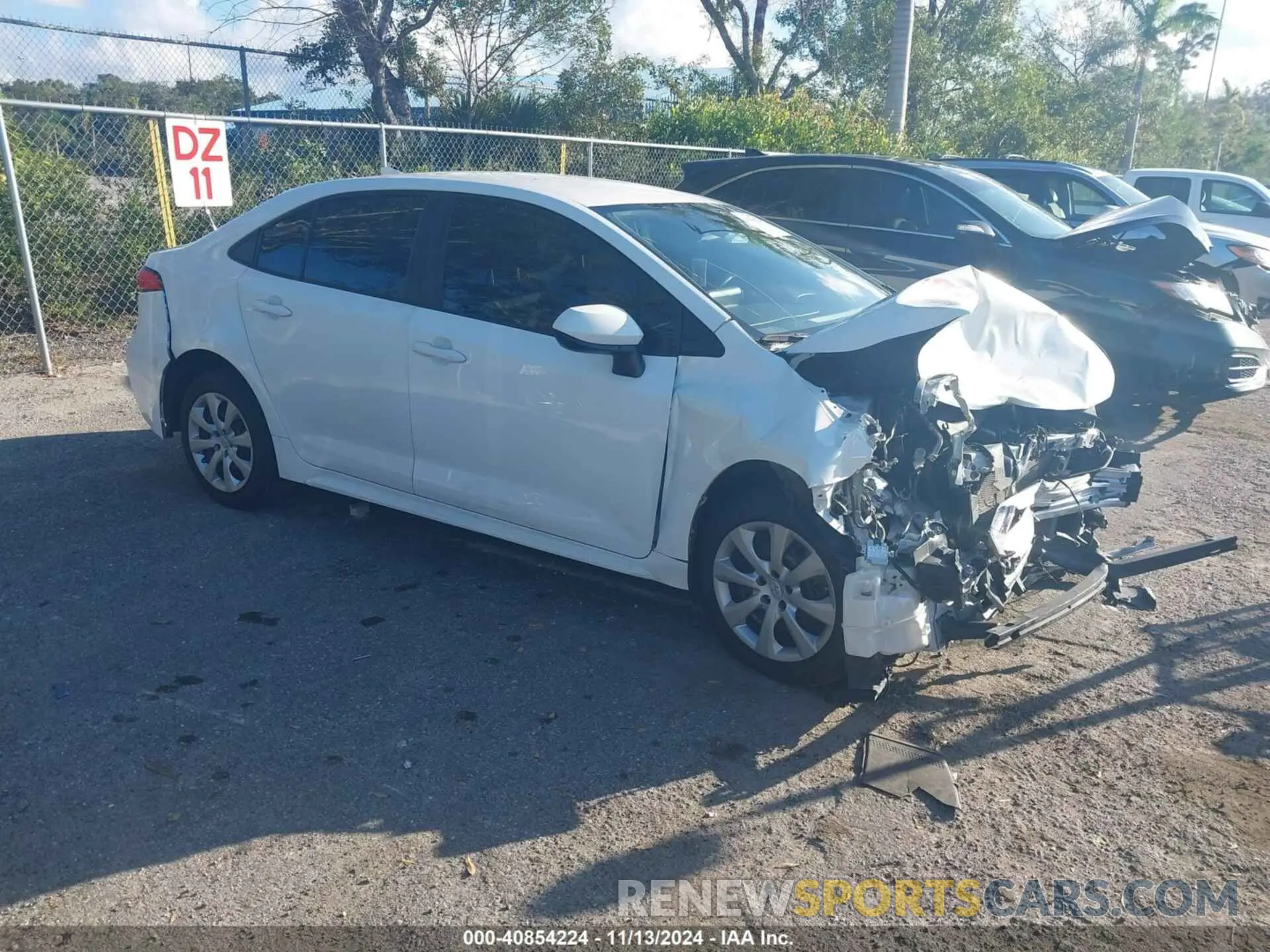 1 Photograph of a damaged car JTDEPRAE2LJ093702 TOYOTA COROLLA 2020