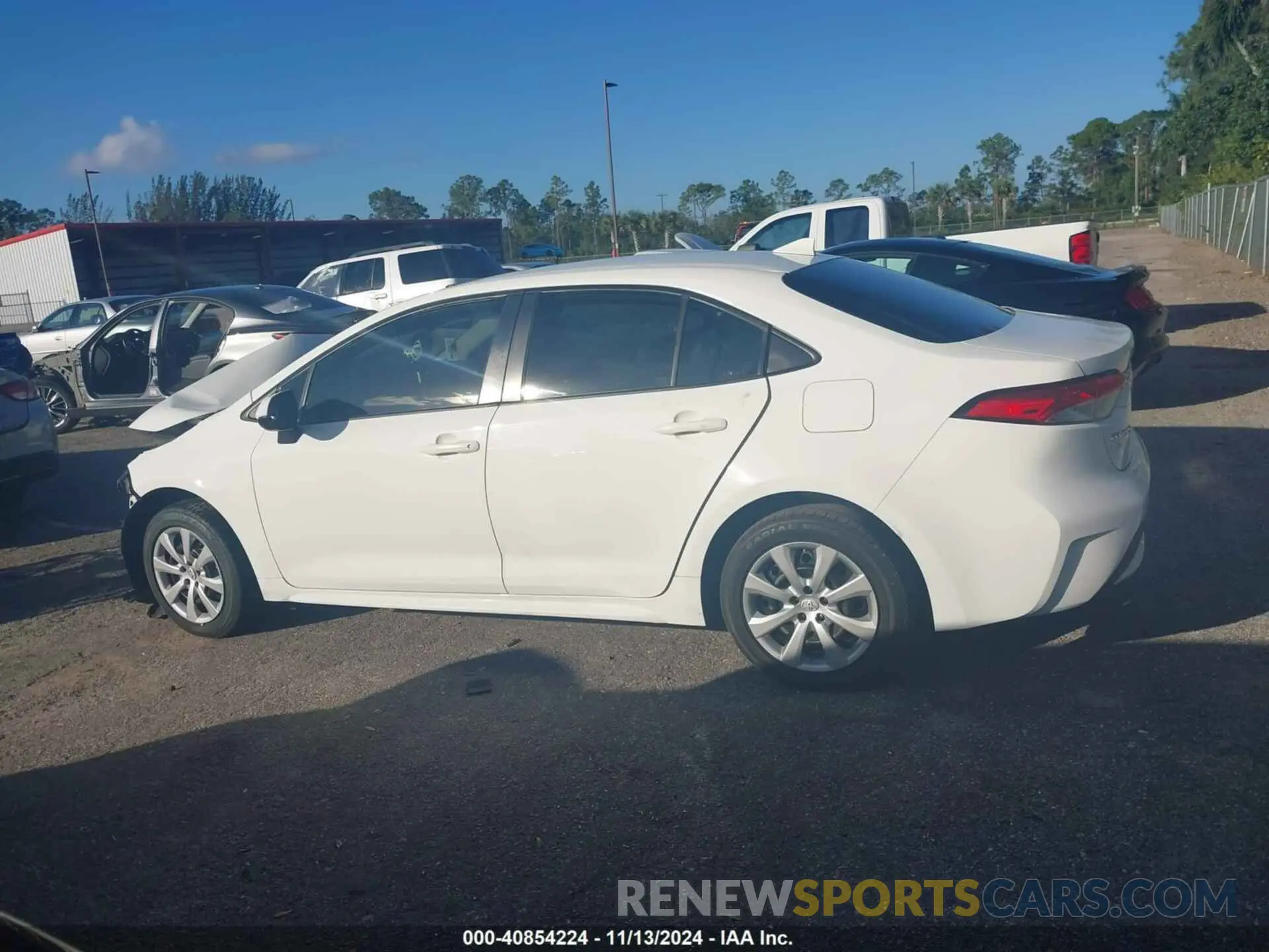 14 Photograph of a damaged car JTDEPRAE2LJ093702 TOYOTA COROLLA 2020