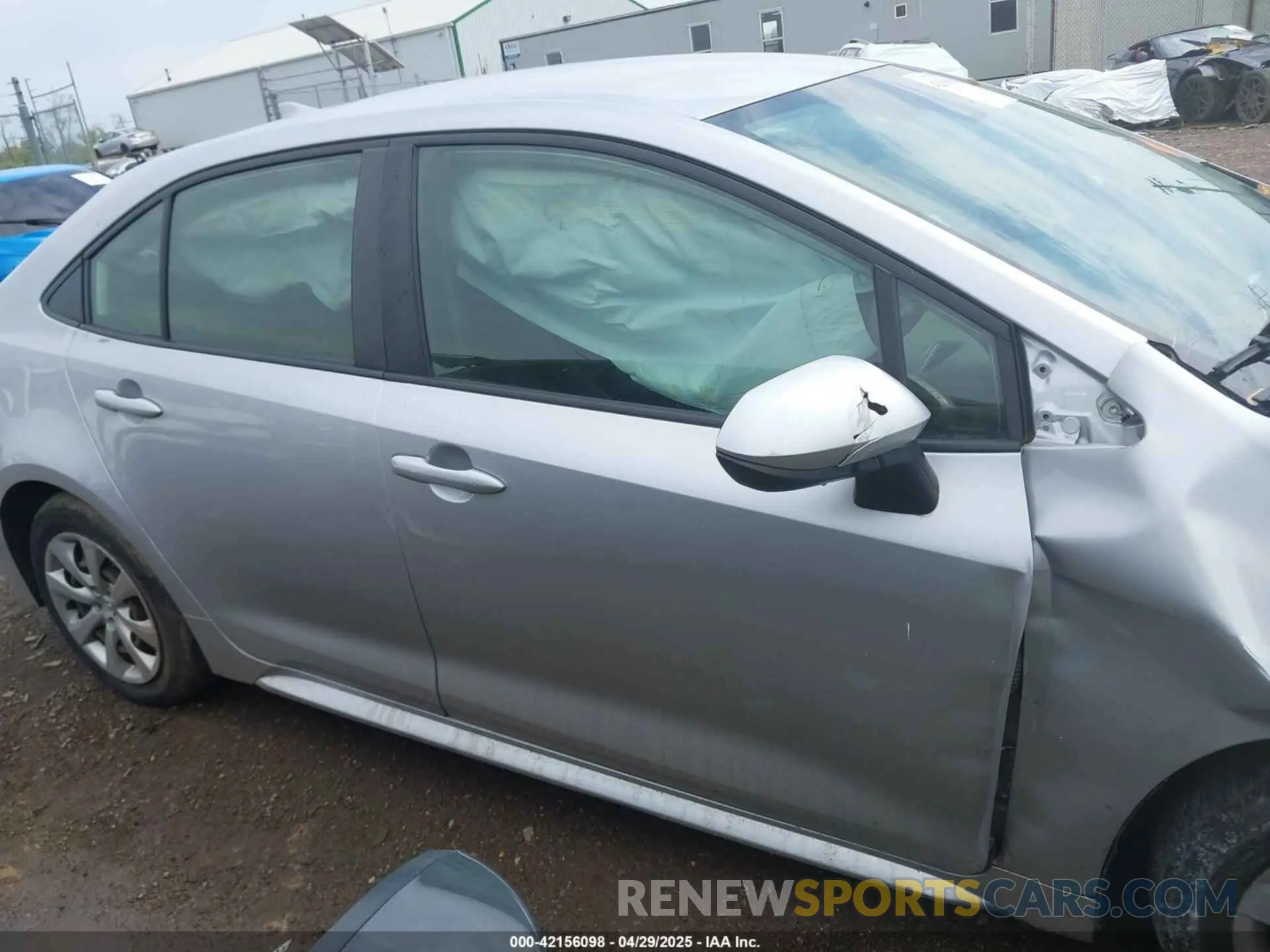 14 Photograph of a damaged car JTDEPRAE2LJ102365 TOYOTA COROLLA 2020
