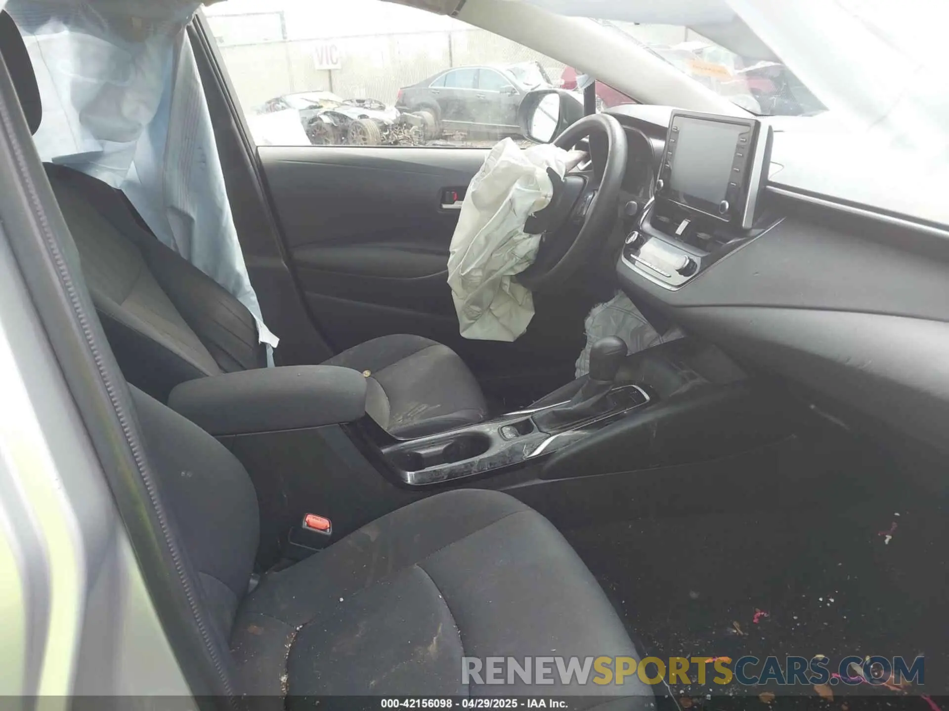 5 Photograph of a damaged car JTDEPRAE2LJ102365 TOYOTA COROLLA 2020