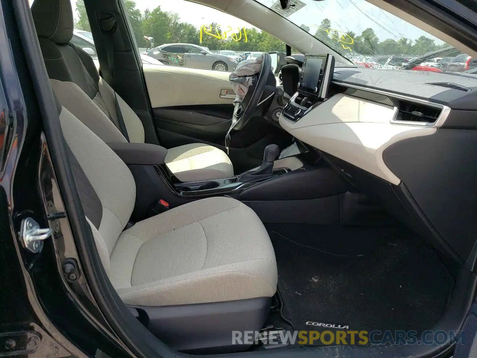 5 Photograph of a damaged car JTDEPRAE2LJ102768 TOYOTA COROLLA 2020