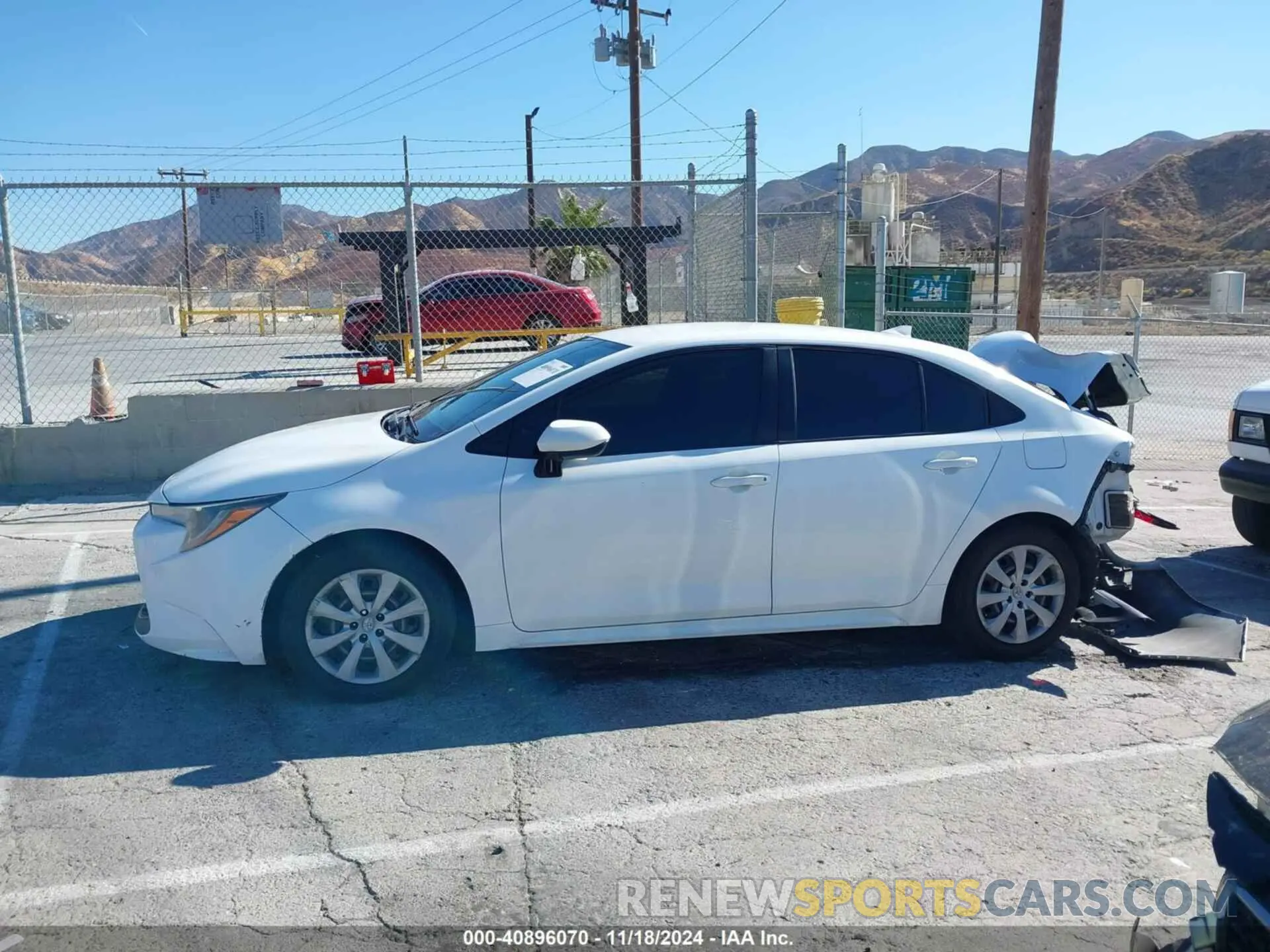 14 Photograph of a damaged car JTDEPRAE2LJ105993 TOYOTA COROLLA 2020