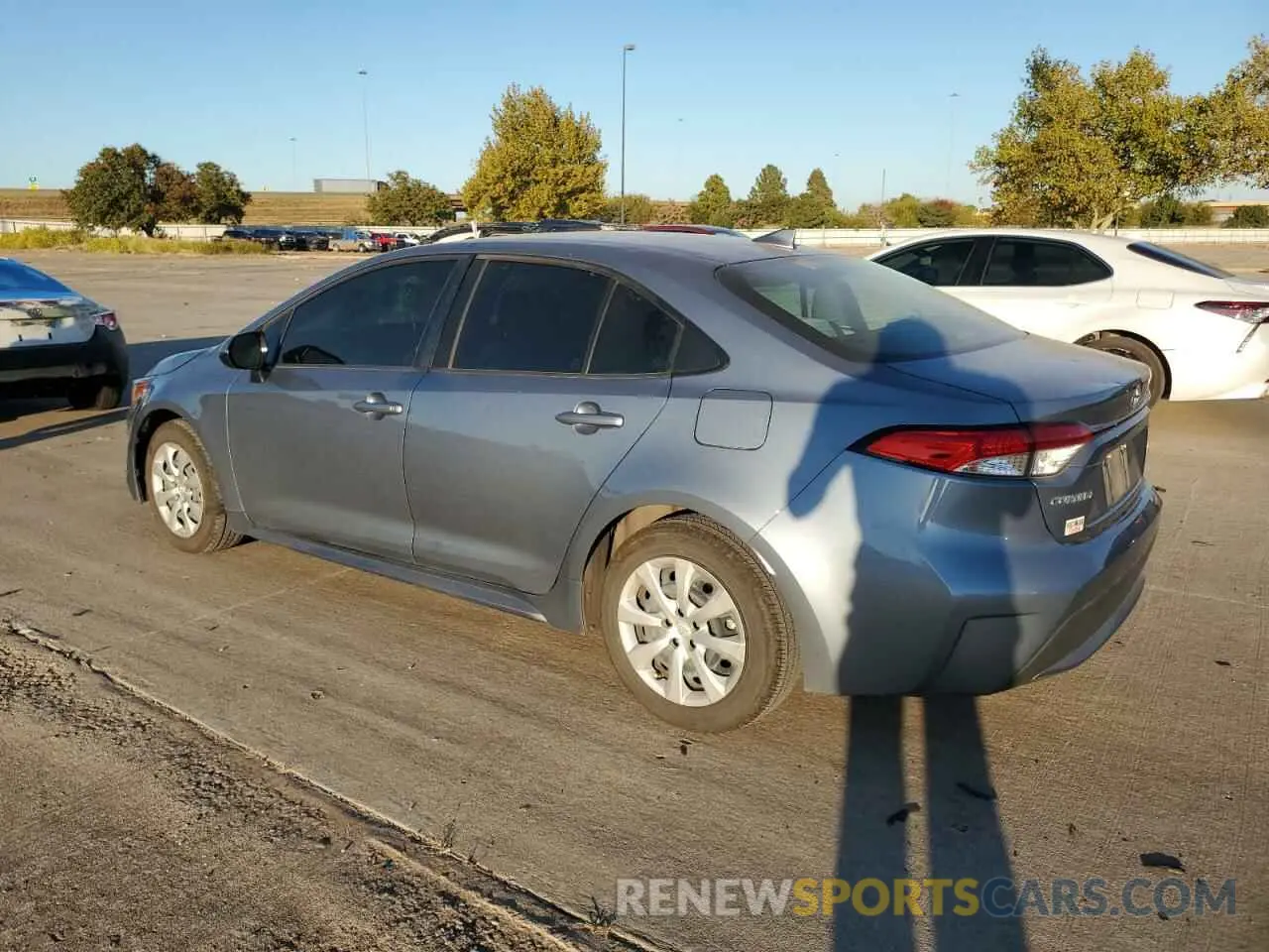 2 Photograph of a damaged car JTDEPRAE2LJ111292 TOYOTA COROLLA 2020