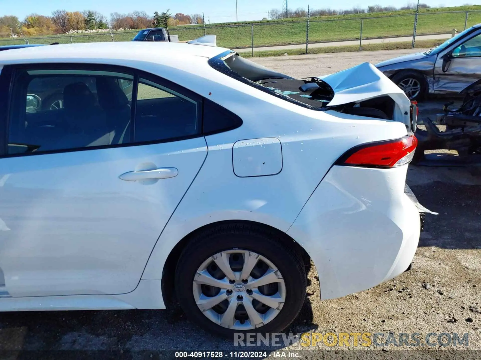 6 Photograph of a damaged car JTDEPRAE2LJ114063 TOYOTA COROLLA 2020