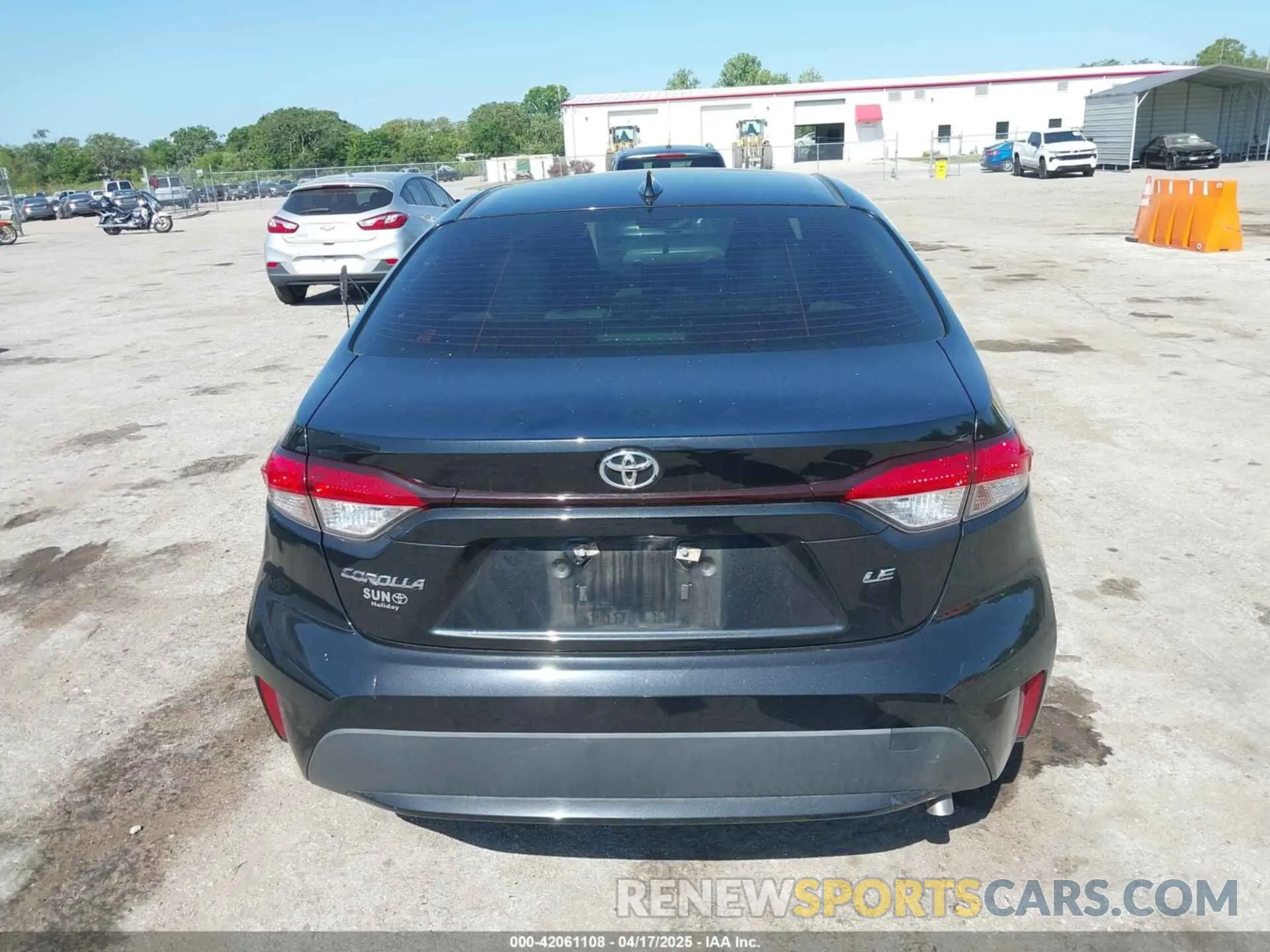 17 Photograph of a damaged car JTDEPRAE3LJ010391 TOYOTA COROLLA 2020