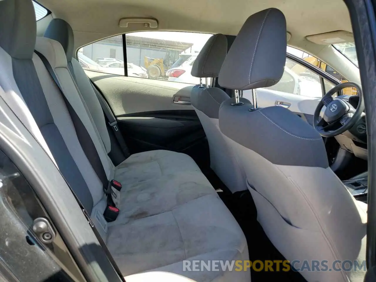 10 Photograph of a damaged car JTDEPRAE3LJ018474 TOYOTA COROLLA 2020