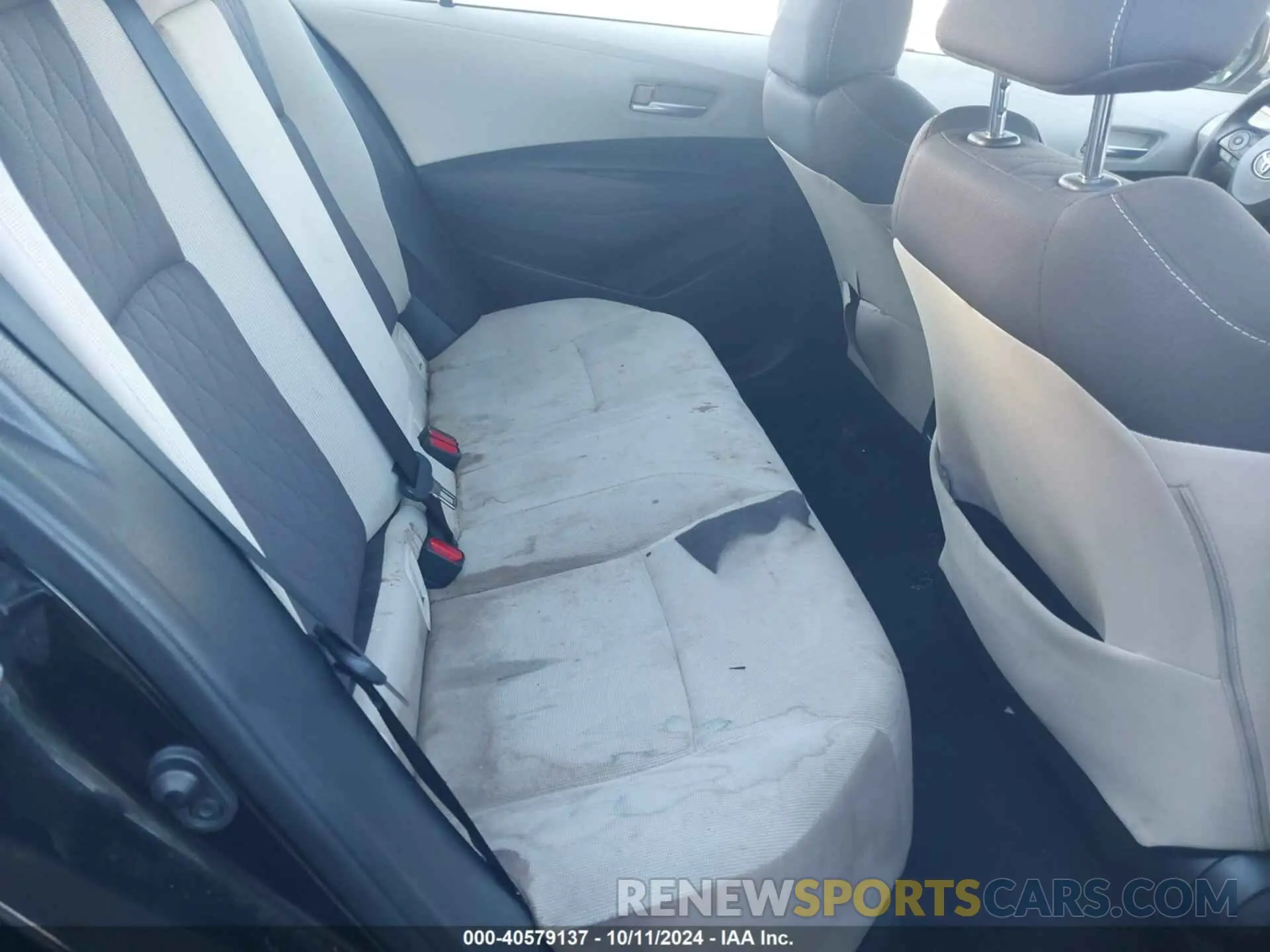 8 Photograph of a damaged car JTDEPRAE3LJ025666 TOYOTA COROLLA 2020