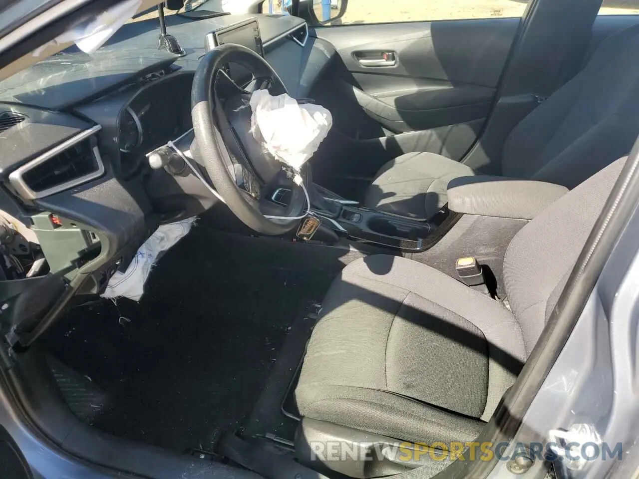 7 Photograph of a damaged car JTDEPRAE3LJ026333 TOYOTA COROLLA 2020