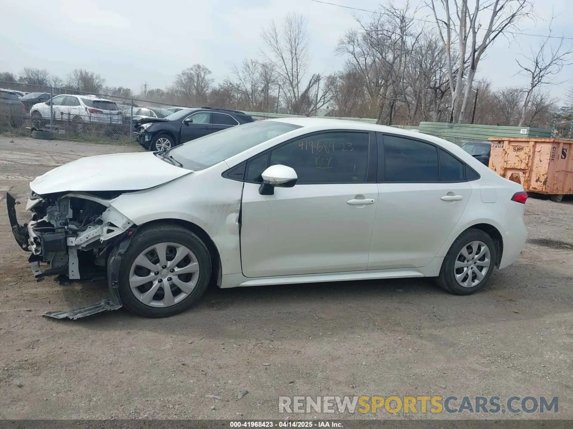 14 Photograph of a damaged car JTDEPRAE3LJ039504 TOYOTA COROLLA 2020