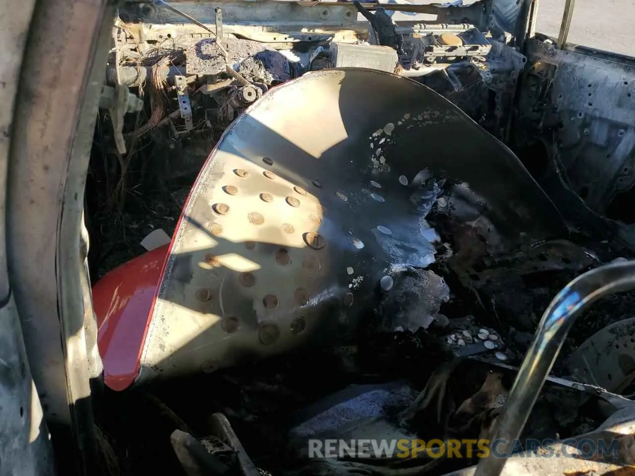 8 Photograph of a damaged car JTDEPRAE3LJ040667 TOYOTA COROLLA 2020