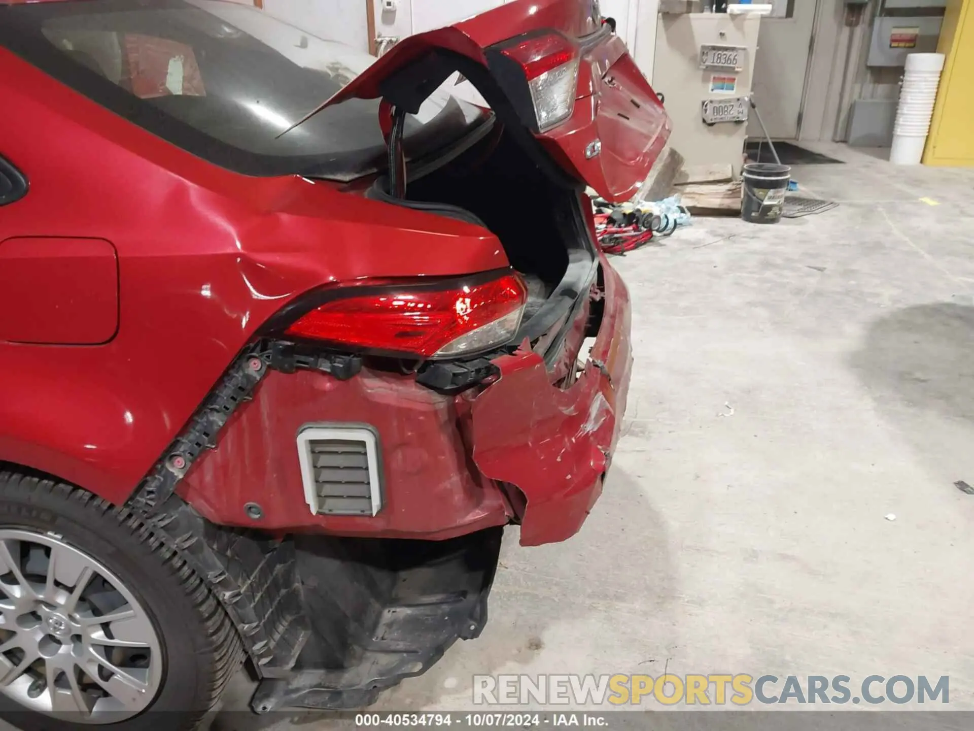 6 Photograph of a damaged car JTDEPRAE3LJ043178 TOYOTA COROLLA 2020