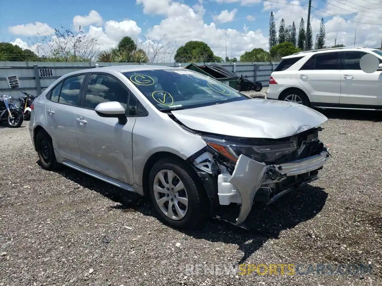 1 Photograph of a damaged car JTDEPRAE3LJ052172 TOYOTA COROLLA 2020