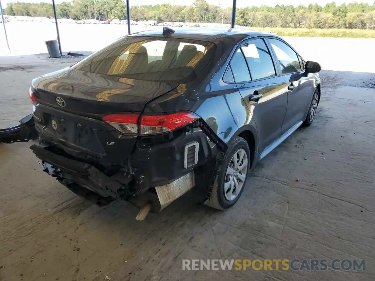 4 Photograph of a damaged car JTDEPRAE3LJ056304 TOYOTA COROLLA 2020