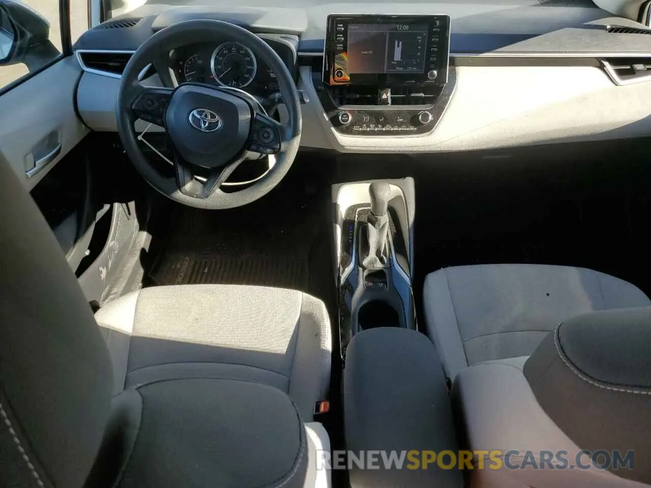 8 Photograph of a damaged car JTDEPRAE3LJ057887 TOYOTA COROLLA 2020