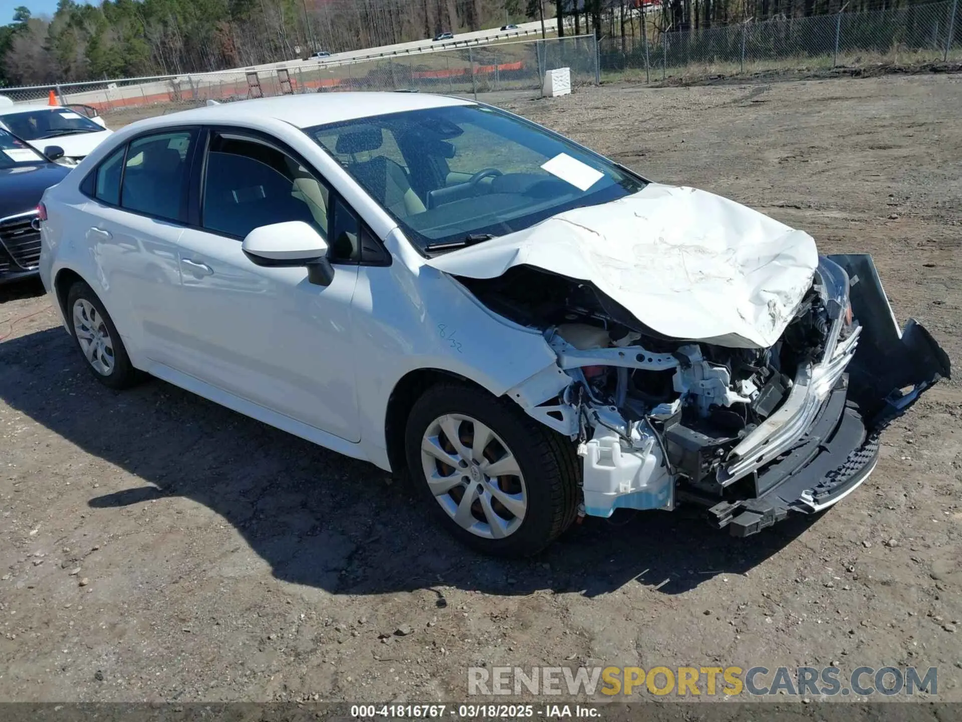 1 Photograph of a damaged car JTDEPRAE3LJ069683 TOYOTA COROLLA 2020