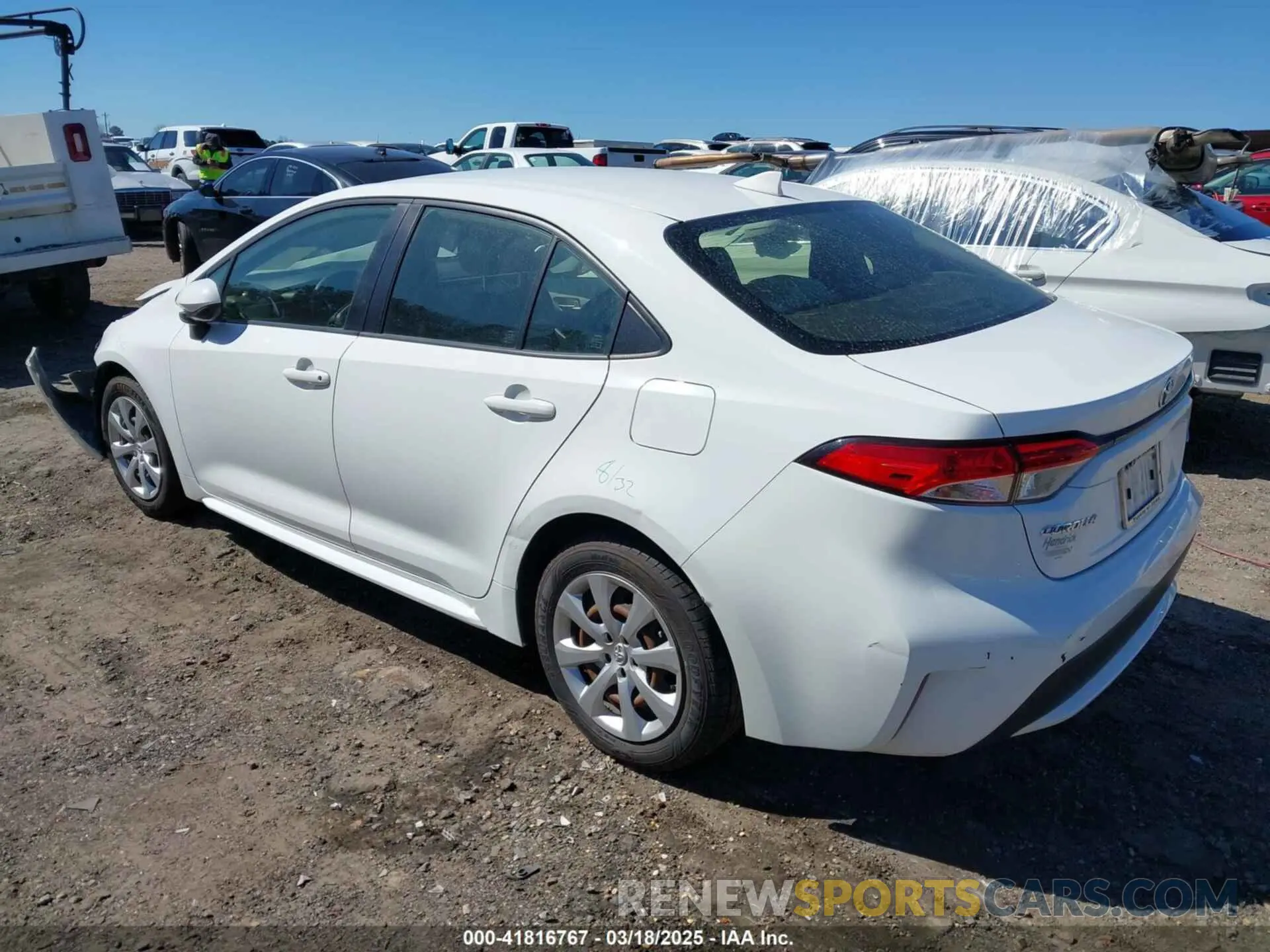 3 Photograph of a damaged car JTDEPRAE3LJ069683 TOYOTA COROLLA 2020