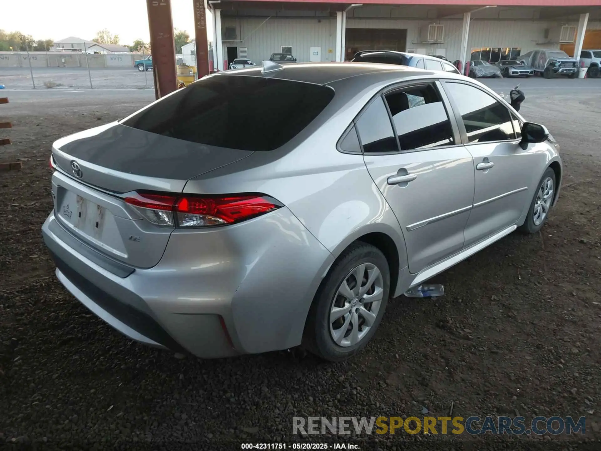 4 Photograph of a damaged car JTDEPRAE3LJ074916 TOYOTA COROLLA 2020