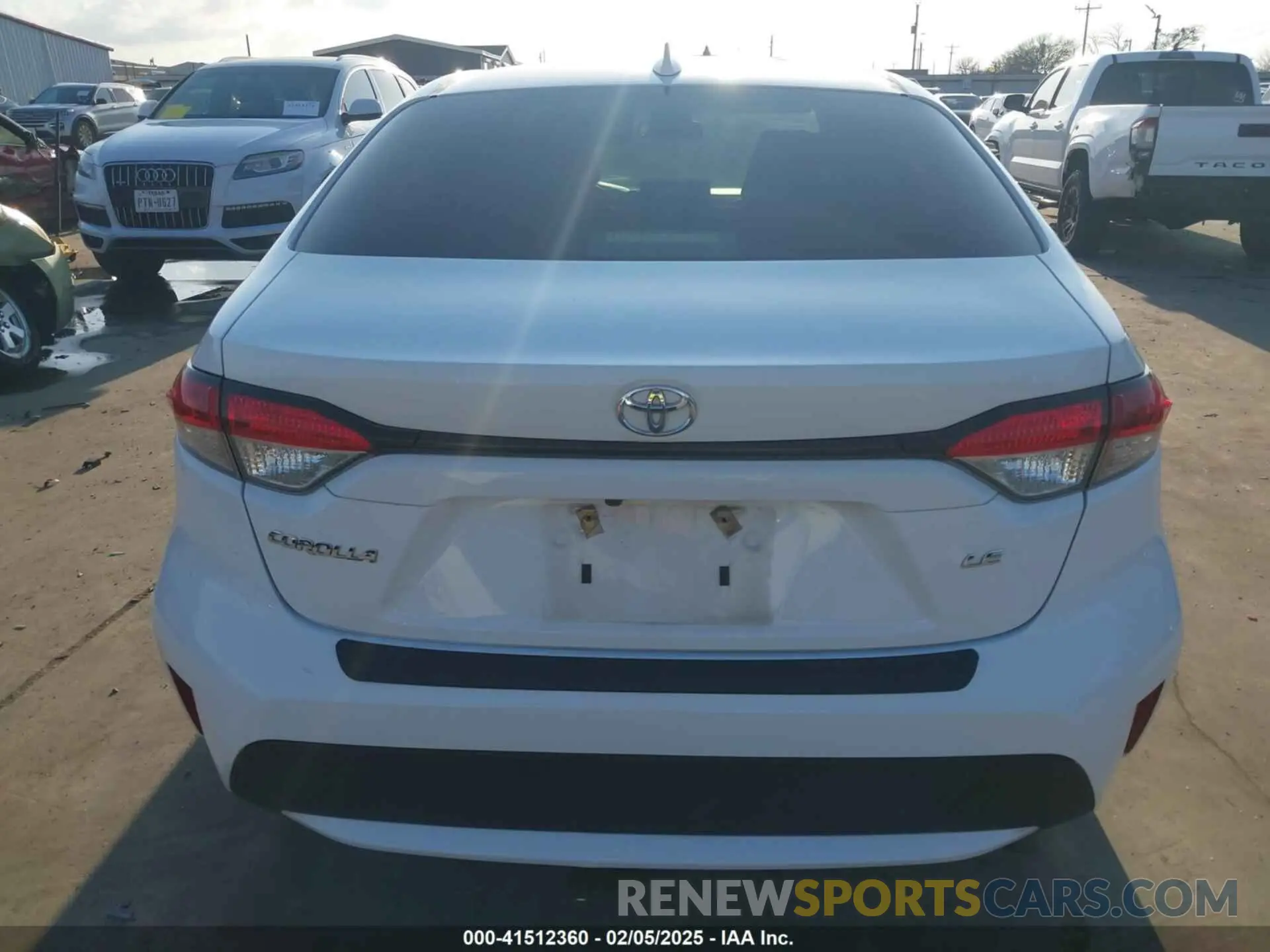 15 Photograph of a damaged car JTDEPRAE3LJ080067 TOYOTA COROLLA 2020