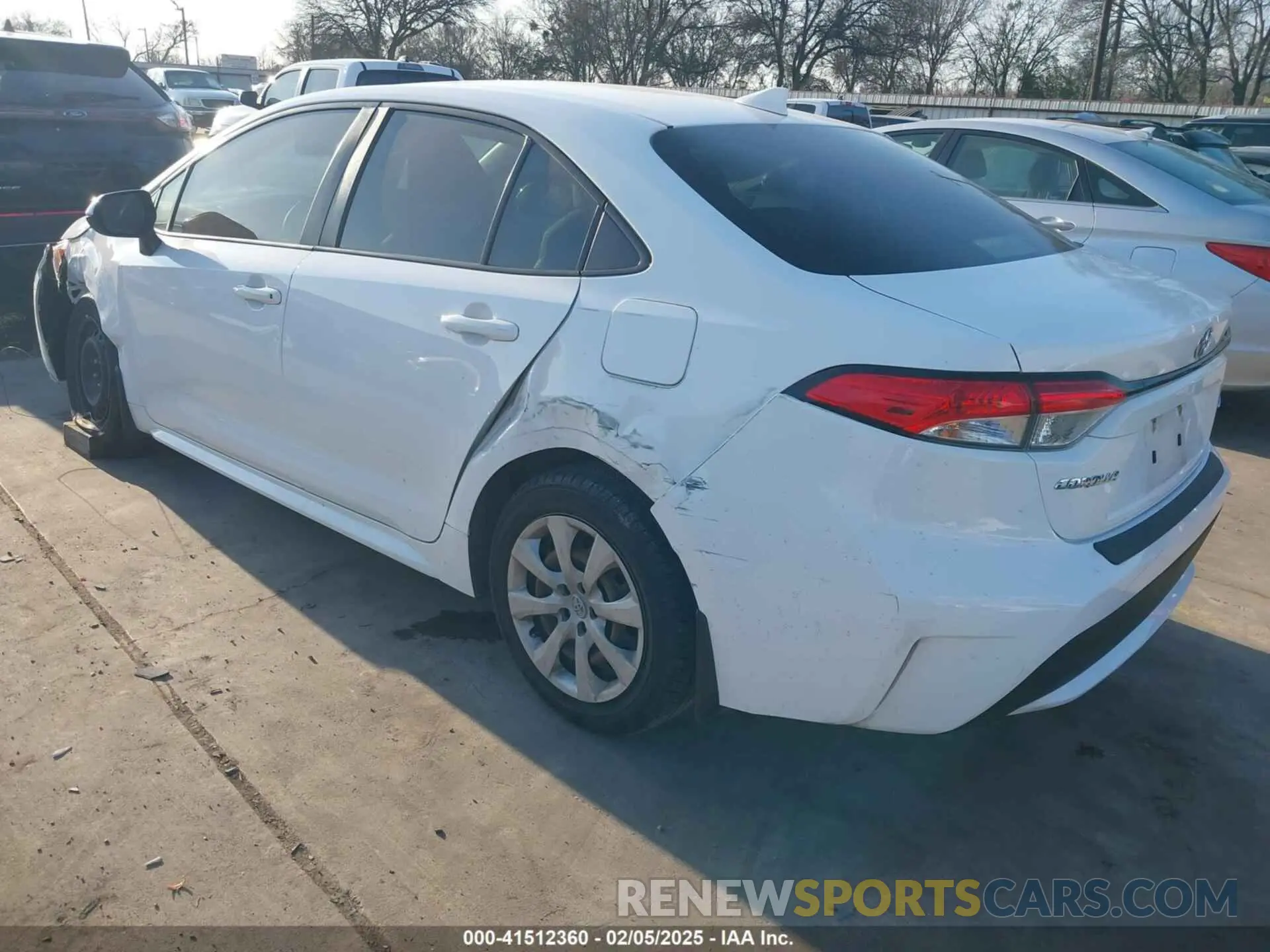3 Photograph of a damaged car JTDEPRAE3LJ080067 TOYOTA COROLLA 2020