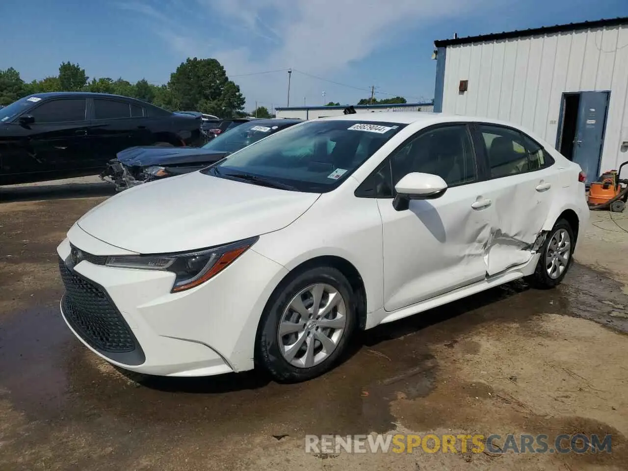 1 Photograph of a damaged car JTDEPRAE3LJ084717 TOYOTA COROLLA 2020