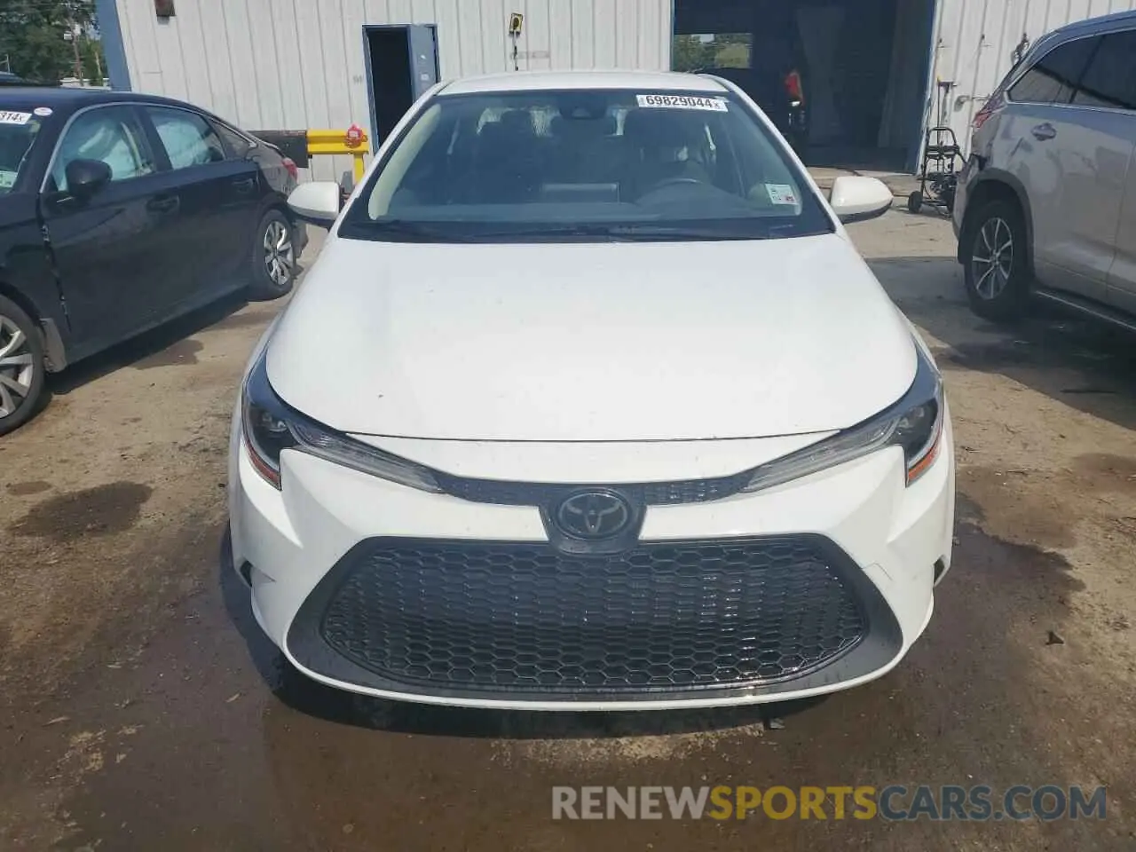 5 Photograph of a damaged car JTDEPRAE3LJ084717 TOYOTA COROLLA 2020