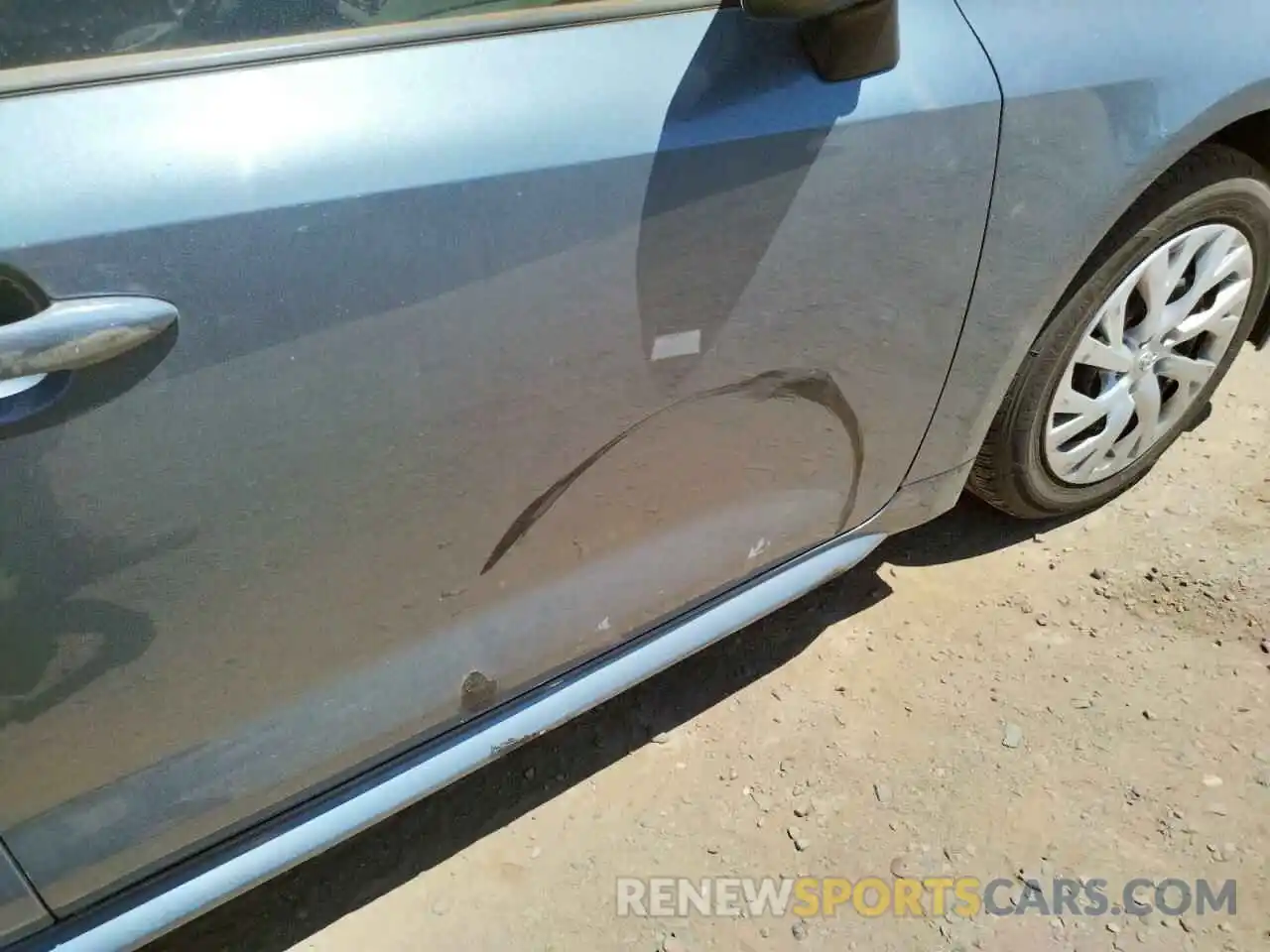 9 Photograph of a damaged car JTDEPRAE3LJ089013 TOYOTA COROLLA 2020