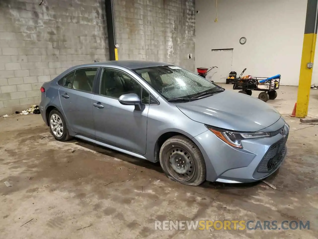 4 Photograph of a damaged car JTDEPRAE3LJ093742 TOYOTA COROLLA 2020