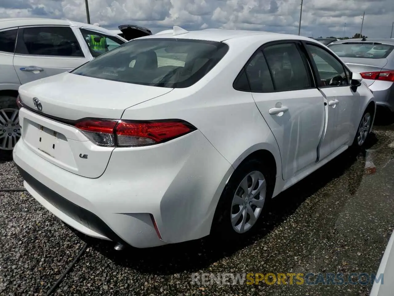 3 Photograph of a damaged car JTDEPRAE3LJ094504 TOYOTA COROLLA 2020