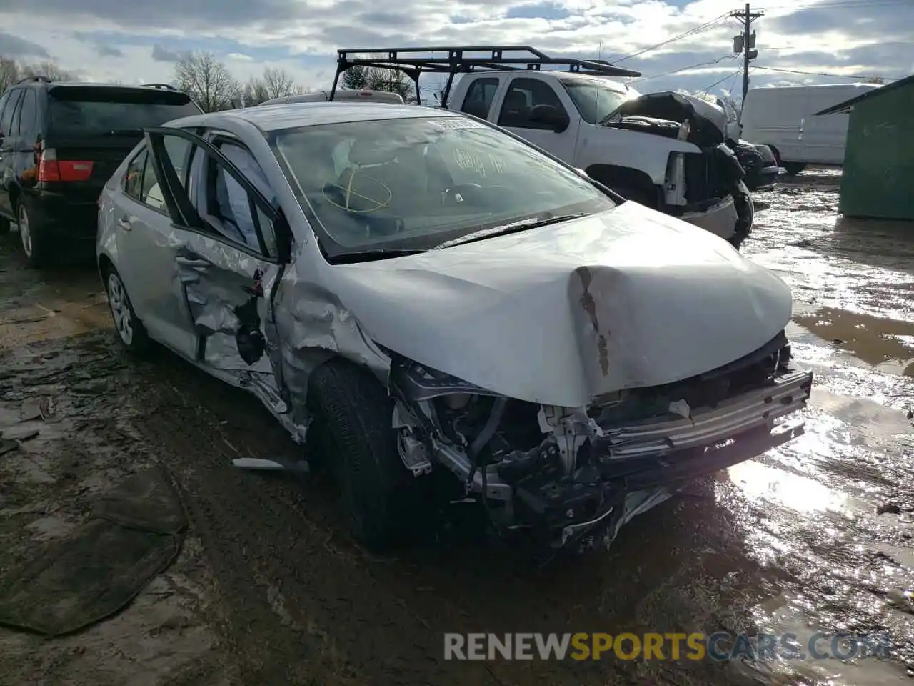 1 Photograph of a damaged car JTDEPRAE3LJ102469 TOYOTA COROLLA 2020