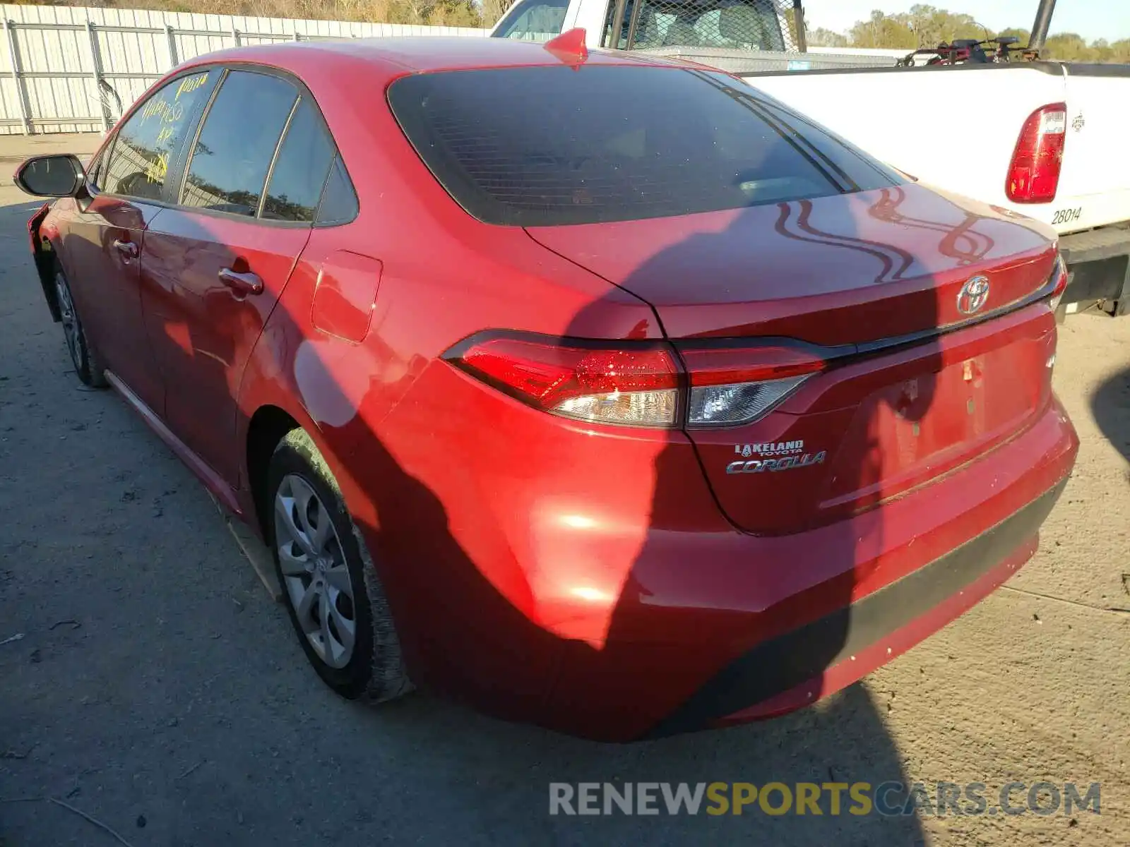 3 Photograph of a damaged car JTDEPRAE3LJ106554 TOYOTA COROLLA 2020