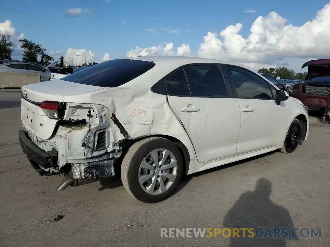 3 Photograph of a damaged car JTDEPRAE3LJ107249 TOYOTA COROLLA 2020