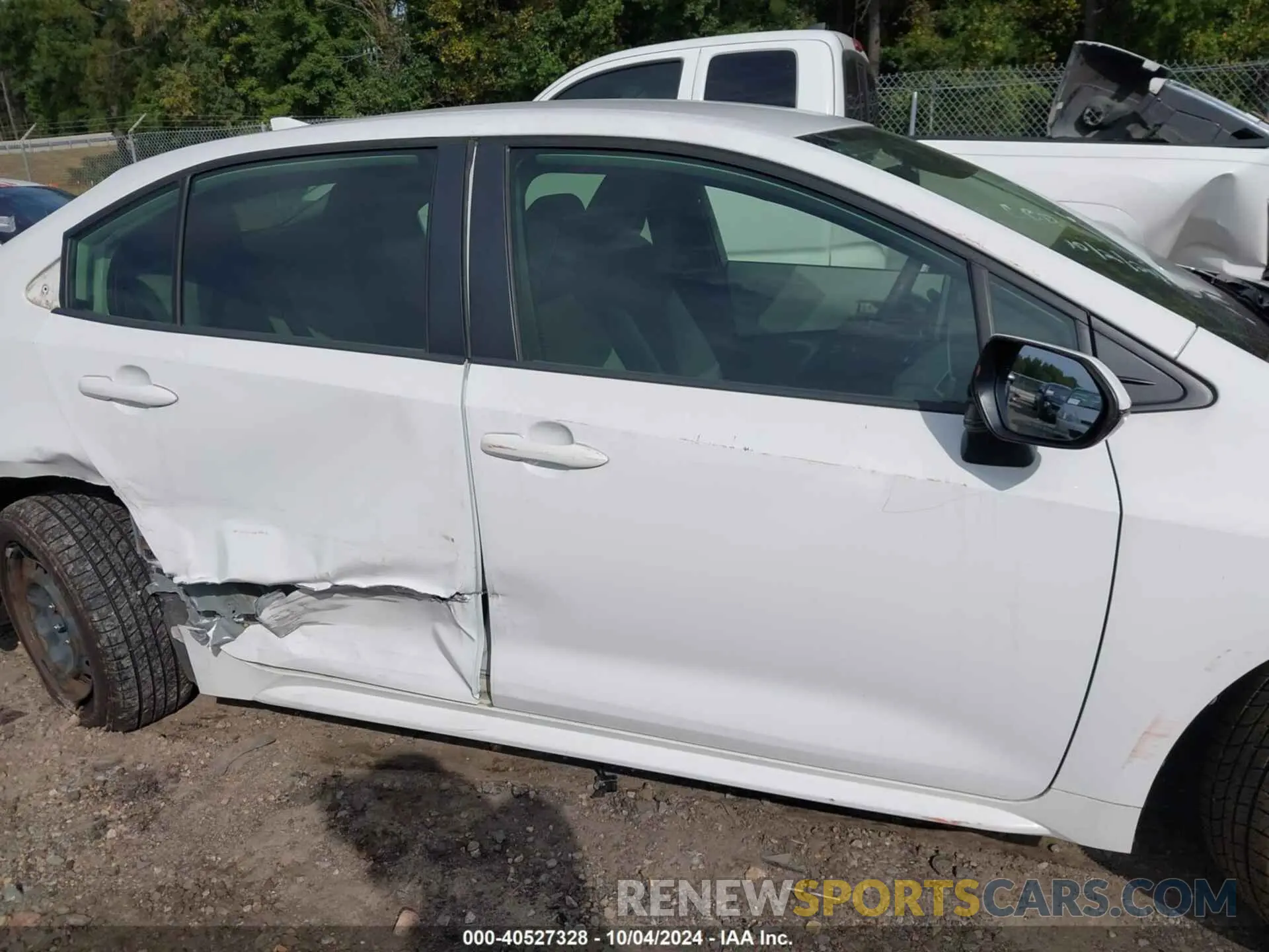 13 Photograph of a damaged car JTDEPRAE4LJ003921 TOYOTA COROLLA 2020