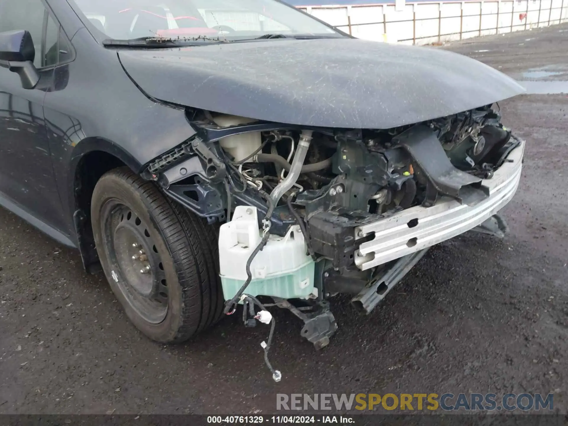 18 Photograph of a damaged car JTDEPRAE4LJ005166 TOYOTA COROLLA 2020