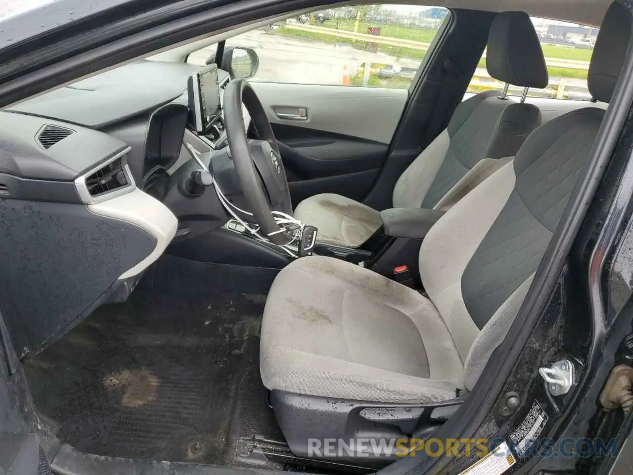 7 Photograph of a damaged car JTDEPRAE4LJ011470 TOYOTA COROLLA 2020