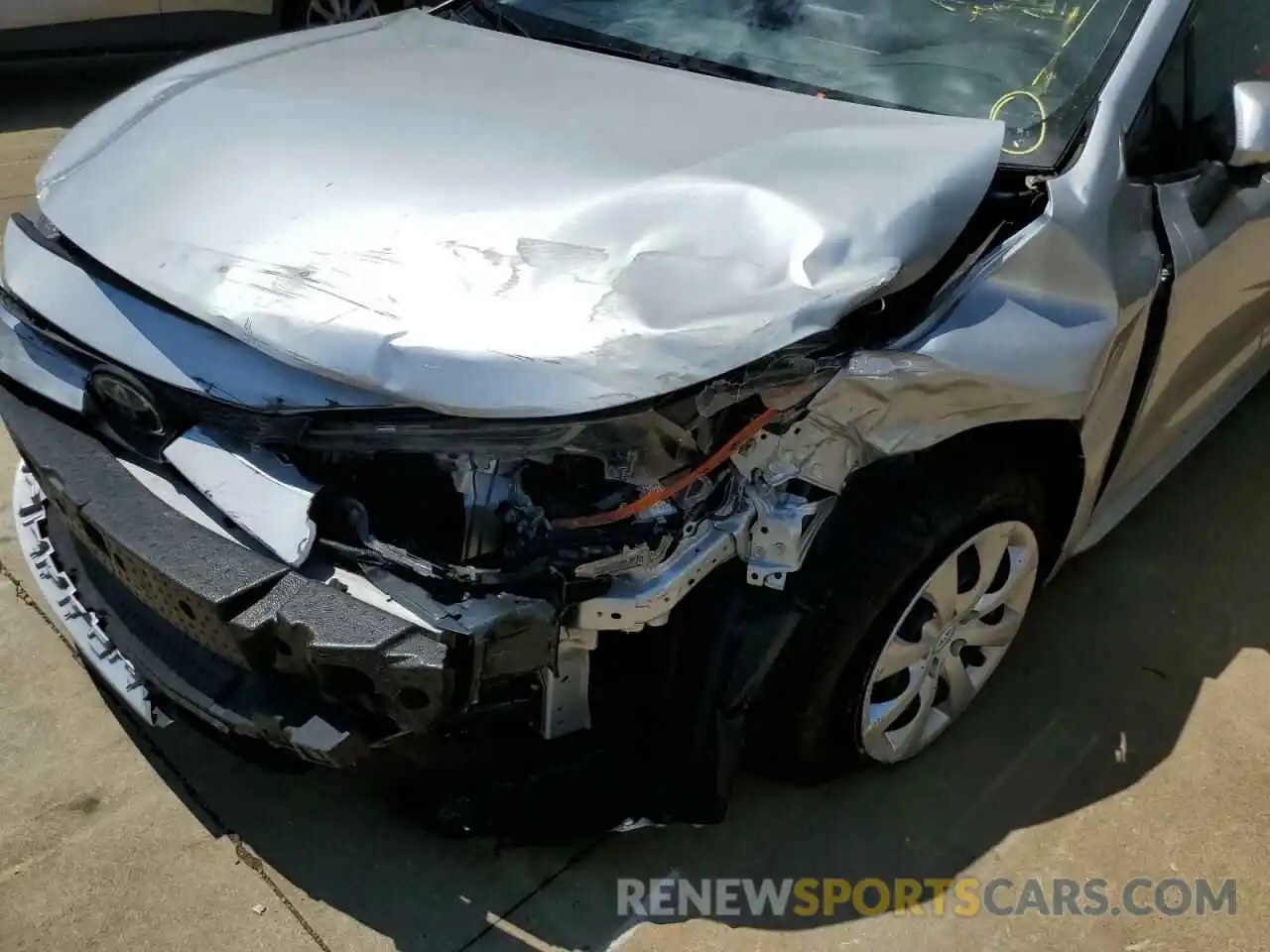 9 Photograph of a damaged car JTDEPRAE4LJ024896 TOYOTA COROLLA 2020