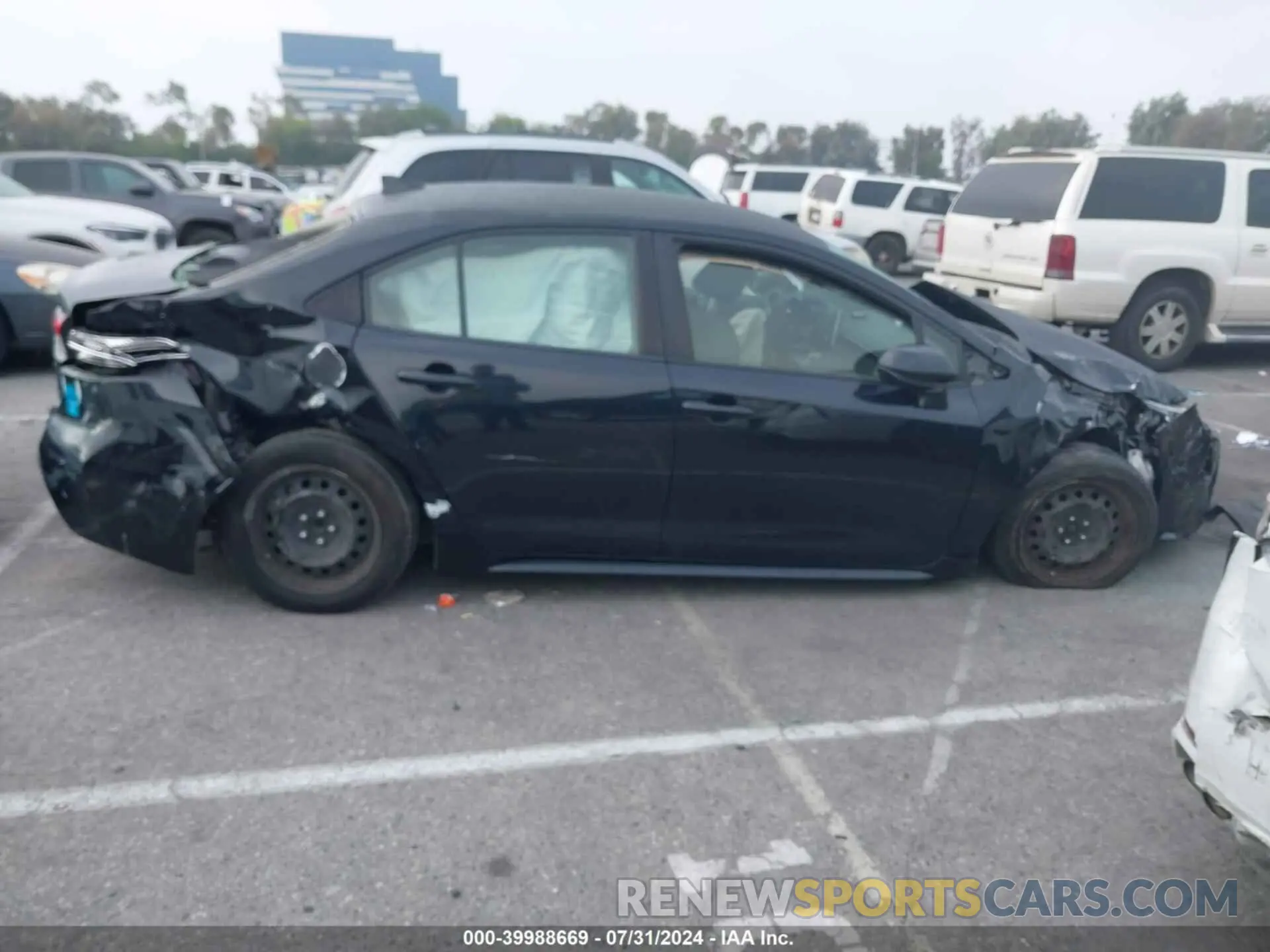 14 Photograph of a damaged car JTDEPRAE4LJ032920 TOYOTA COROLLA 2020
