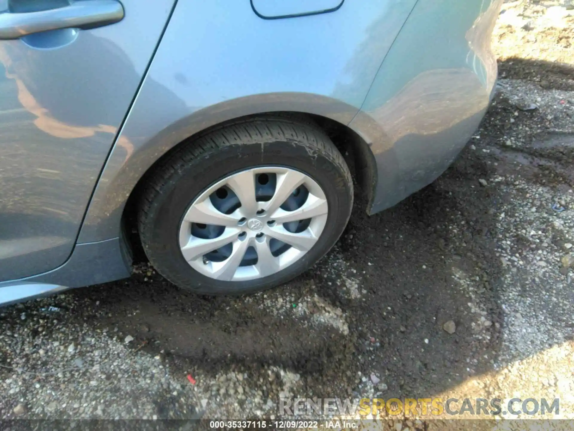 14 Photograph of a damaged car JTDEPRAE4LJ039818 TOYOTA COROLLA 2020