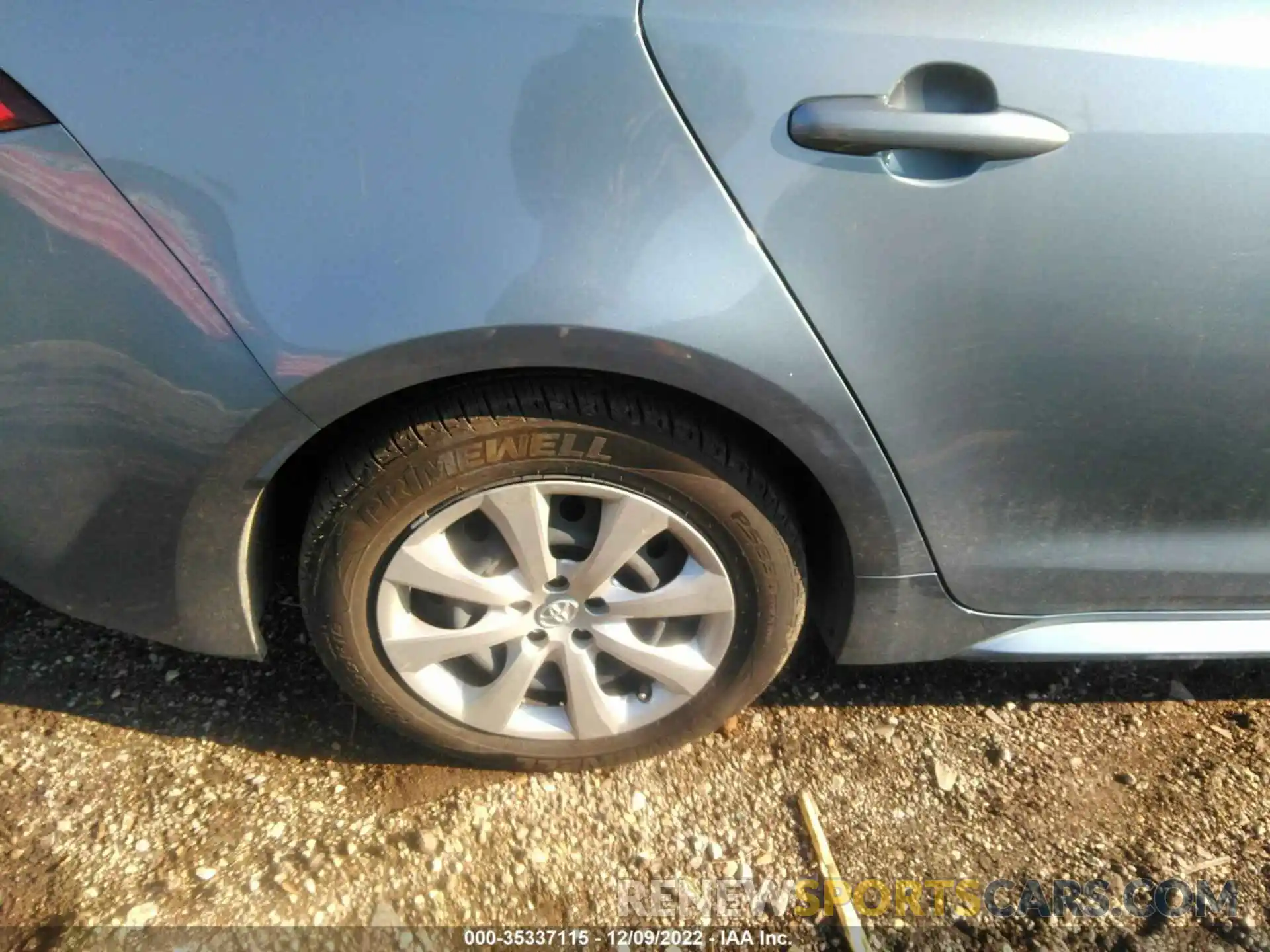 16 Photograph of a damaged car JTDEPRAE4LJ039818 TOYOTA COROLLA 2020