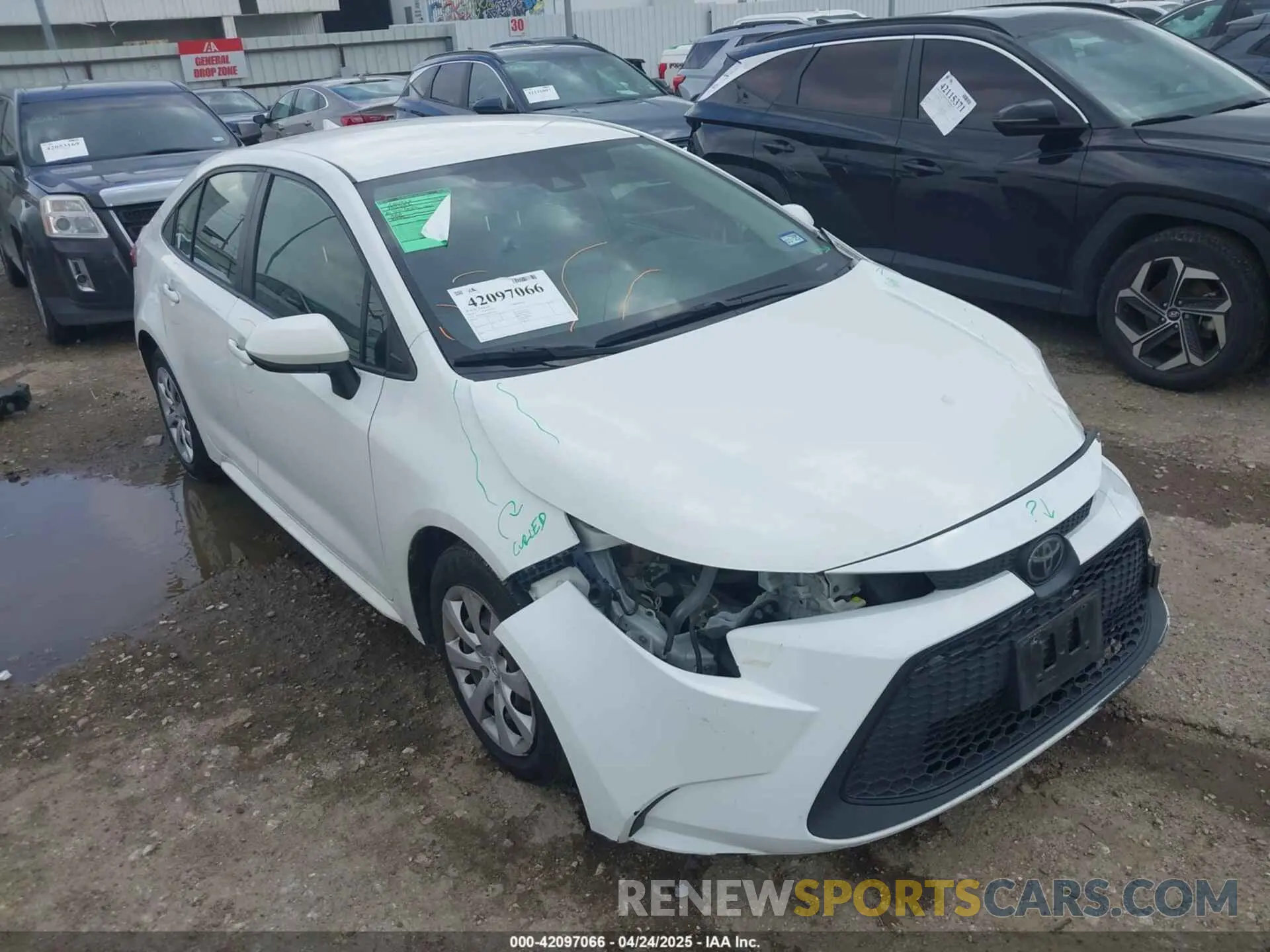 1 Photograph of a damaged car JTDEPRAE4LJ043254 TOYOTA COROLLA 2020