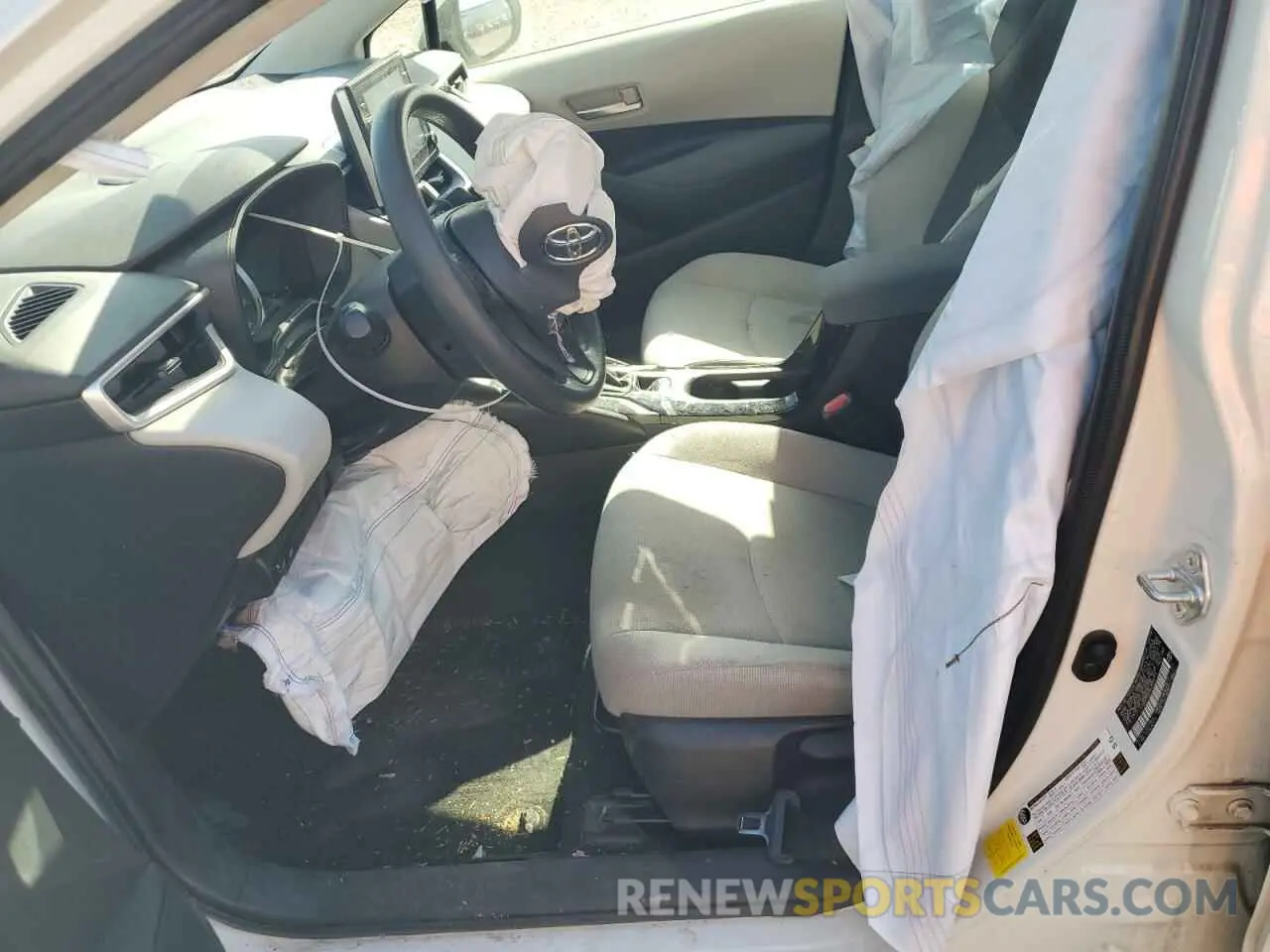 7 Photograph of a damaged car JTDEPRAE4LJ058059 TOYOTA COROLLA 2020