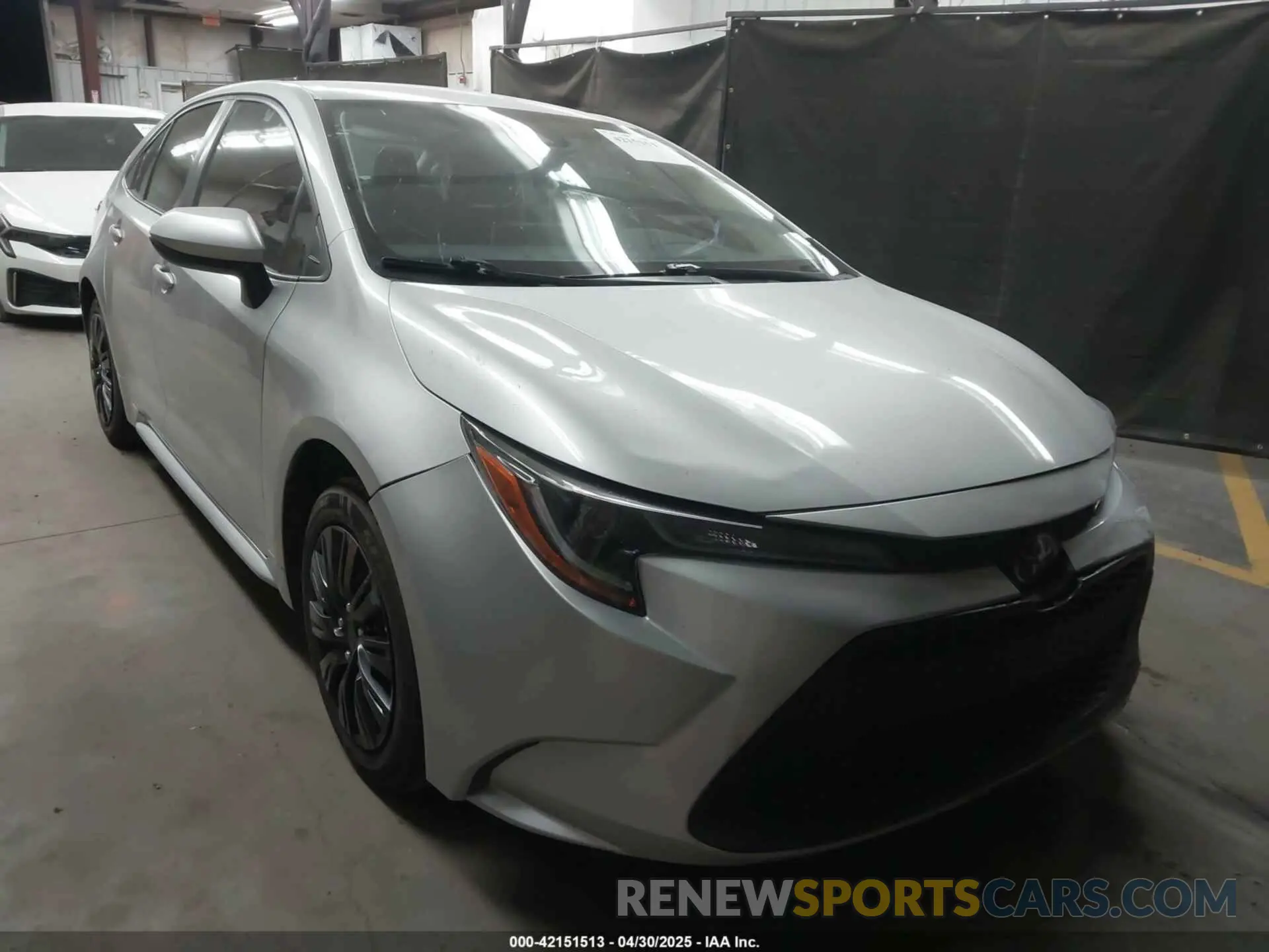 1 Photograph of a damaged car JTDEPRAE4LJ066954 TOYOTA COROLLA 2020