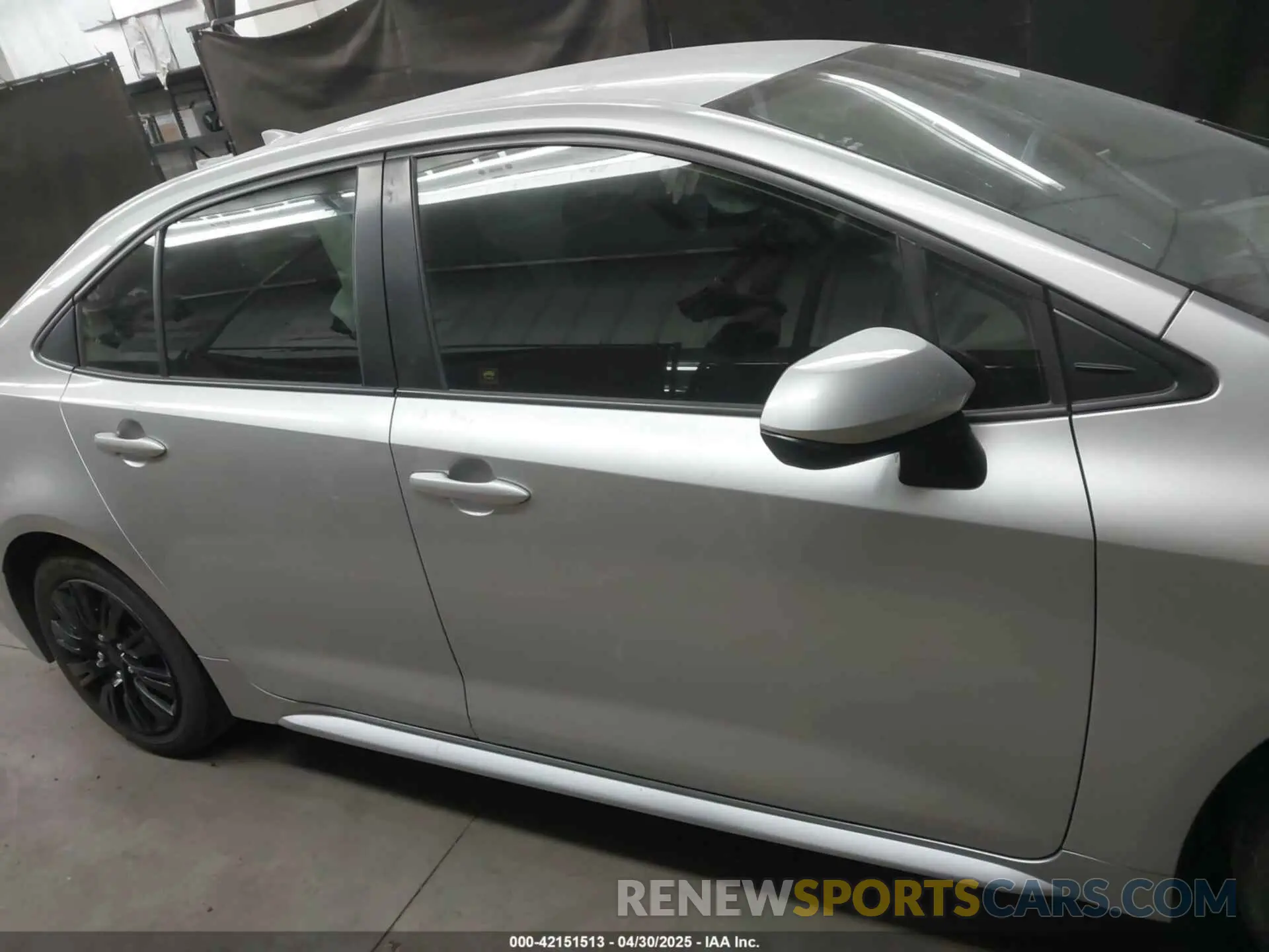13 Photograph of a damaged car JTDEPRAE4LJ066954 TOYOTA COROLLA 2020