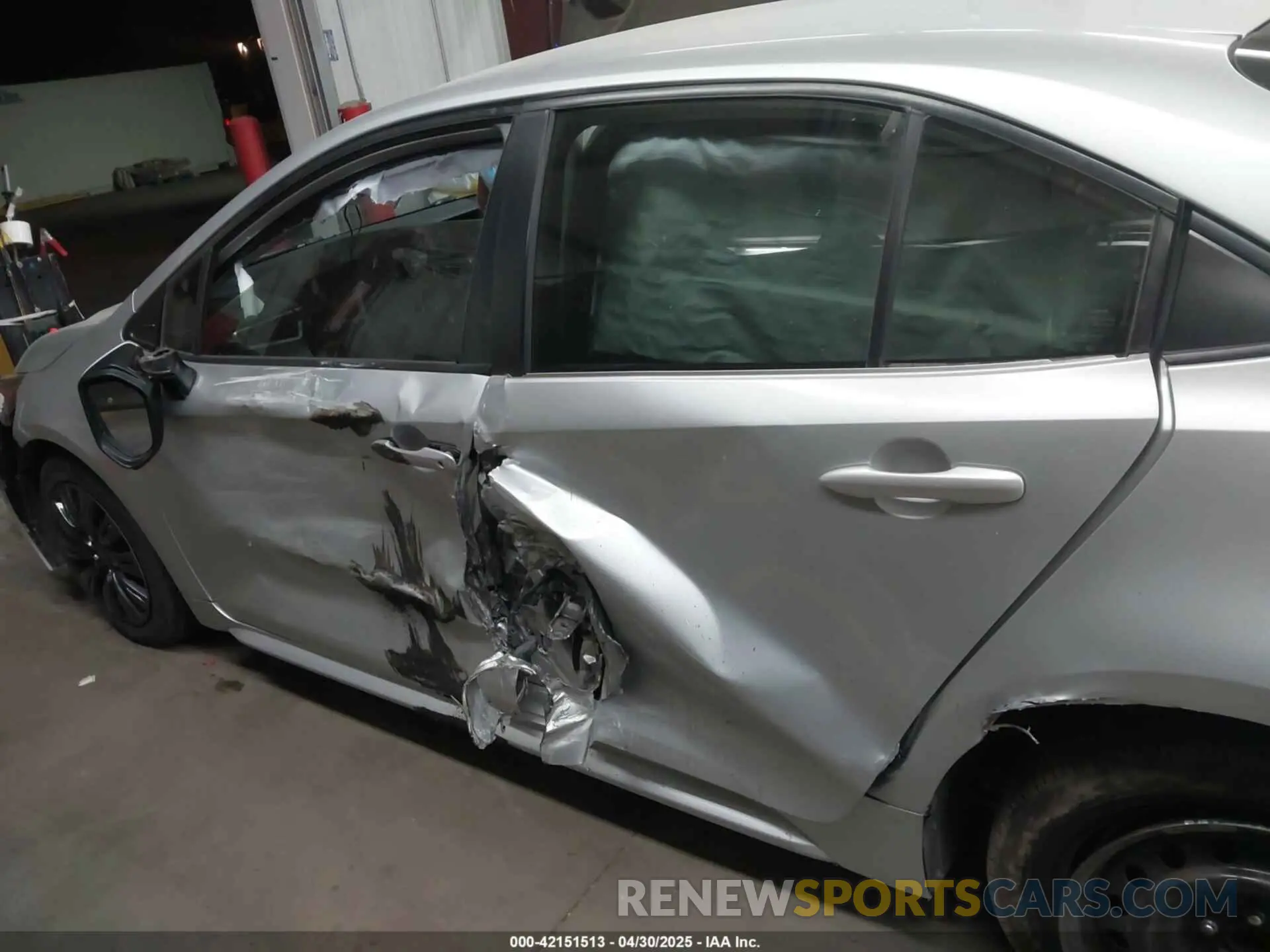 14 Photograph of a damaged car JTDEPRAE4LJ066954 TOYOTA COROLLA 2020