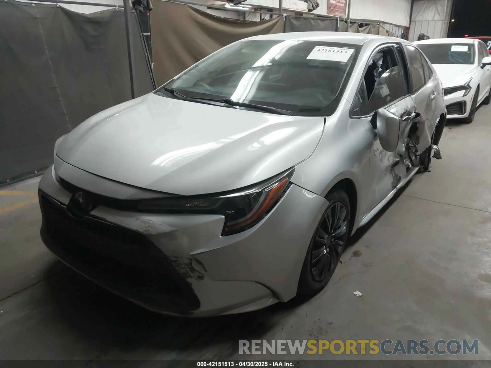 2 Photograph of a damaged car JTDEPRAE4LJ066954 TOYOTA COROLLA 2020