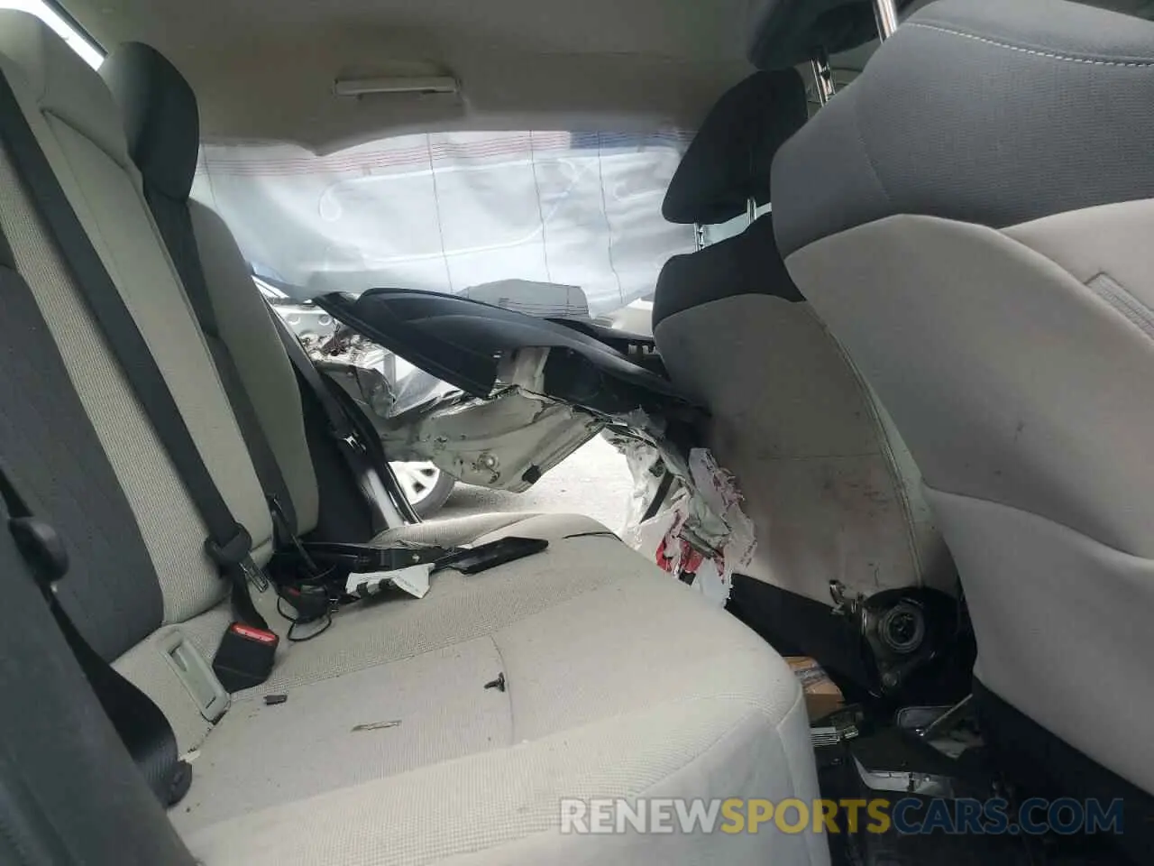10 Photograph of a damaged car JTDEPRAE4LJ067960 TOYOTA COROLLA 2020