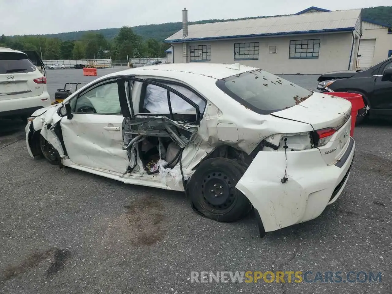 2 Photograph of a damaged car JTDEPRAE4LJ067960 TOYOTA COROLLA 2020