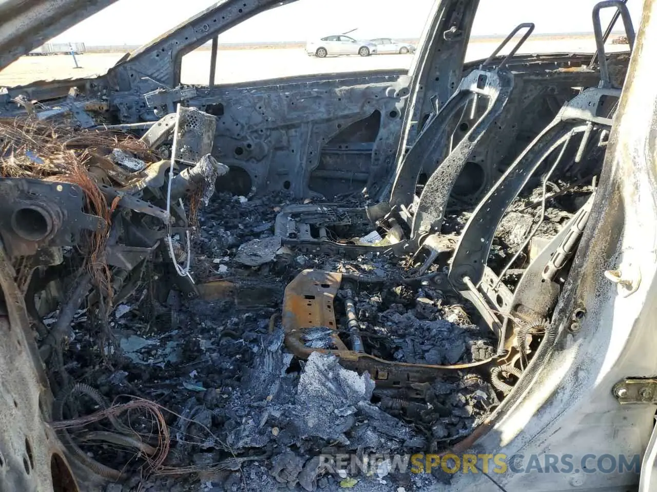7 Photograph of a damaged car JTDEPRAE4LJ068784 TOYOTA COROLLA 2020