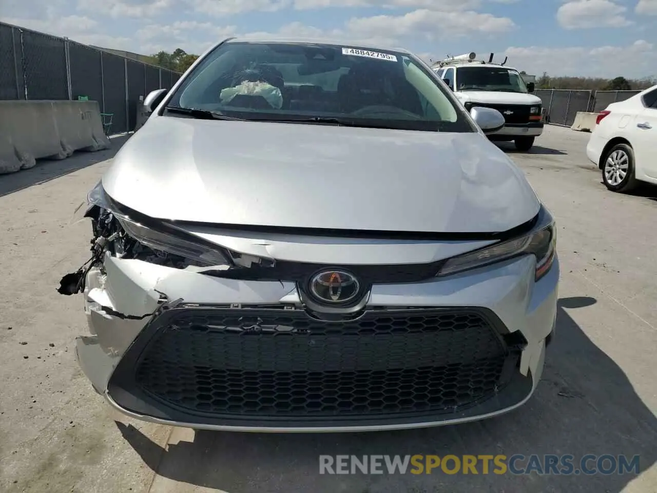 5 Photograph of a damaged car JTDEPRAE4LJ069370 TOYOTA COROLLA 2020