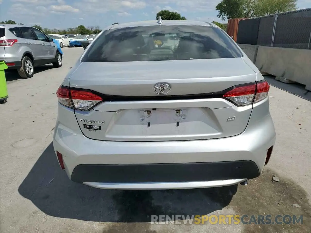 6 Photograph of a damaged car JTDEPRAE4LJ069370 TOYOTA COROLLA 2020